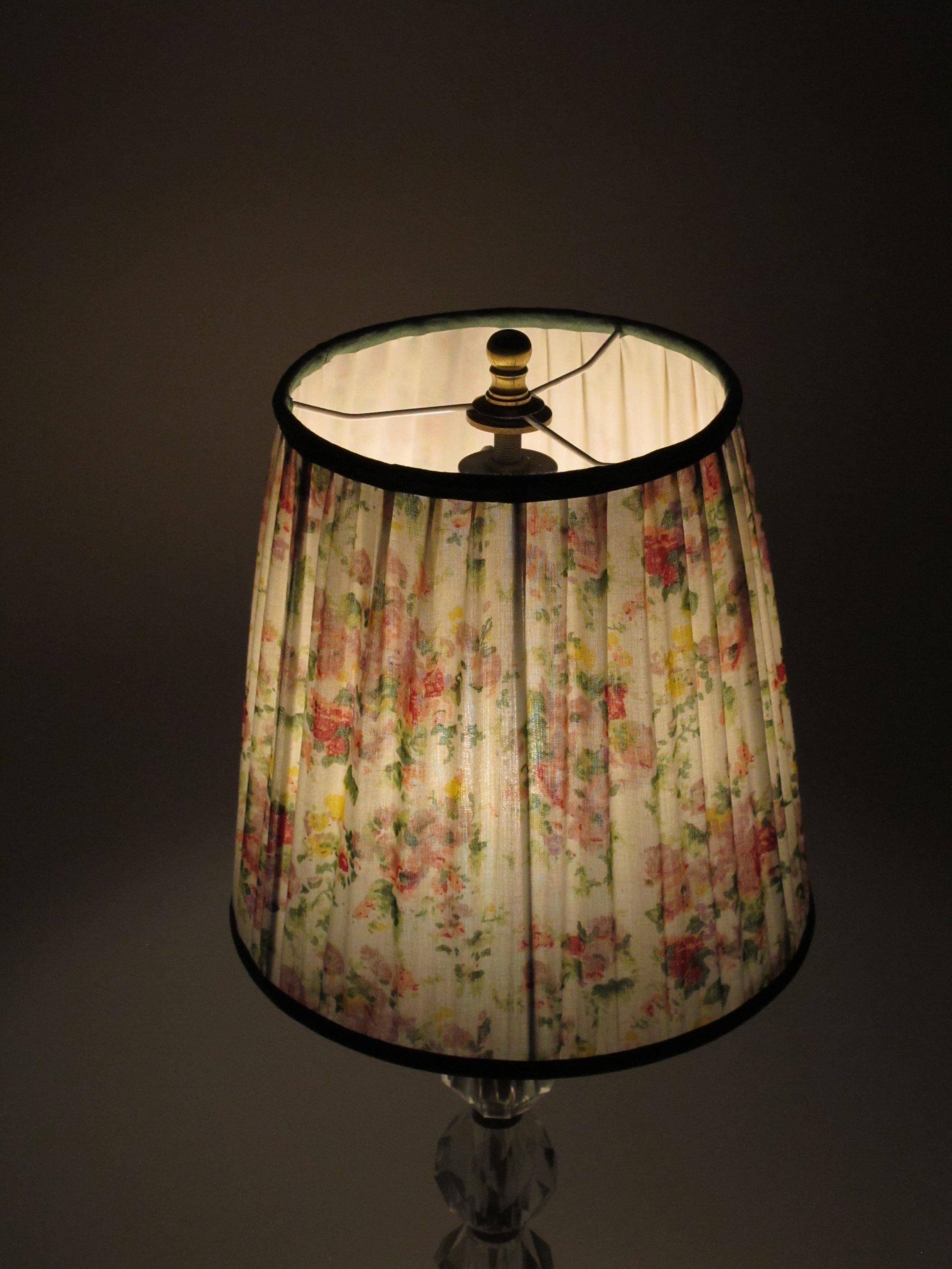French Cut Glass Table Lamp from the 1920's For Sale 6