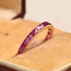 Rubin Hochzeit Band. 1,30ct Französisch geschnitten natürlichen Rubin Eternity Band 18K Gelbgold