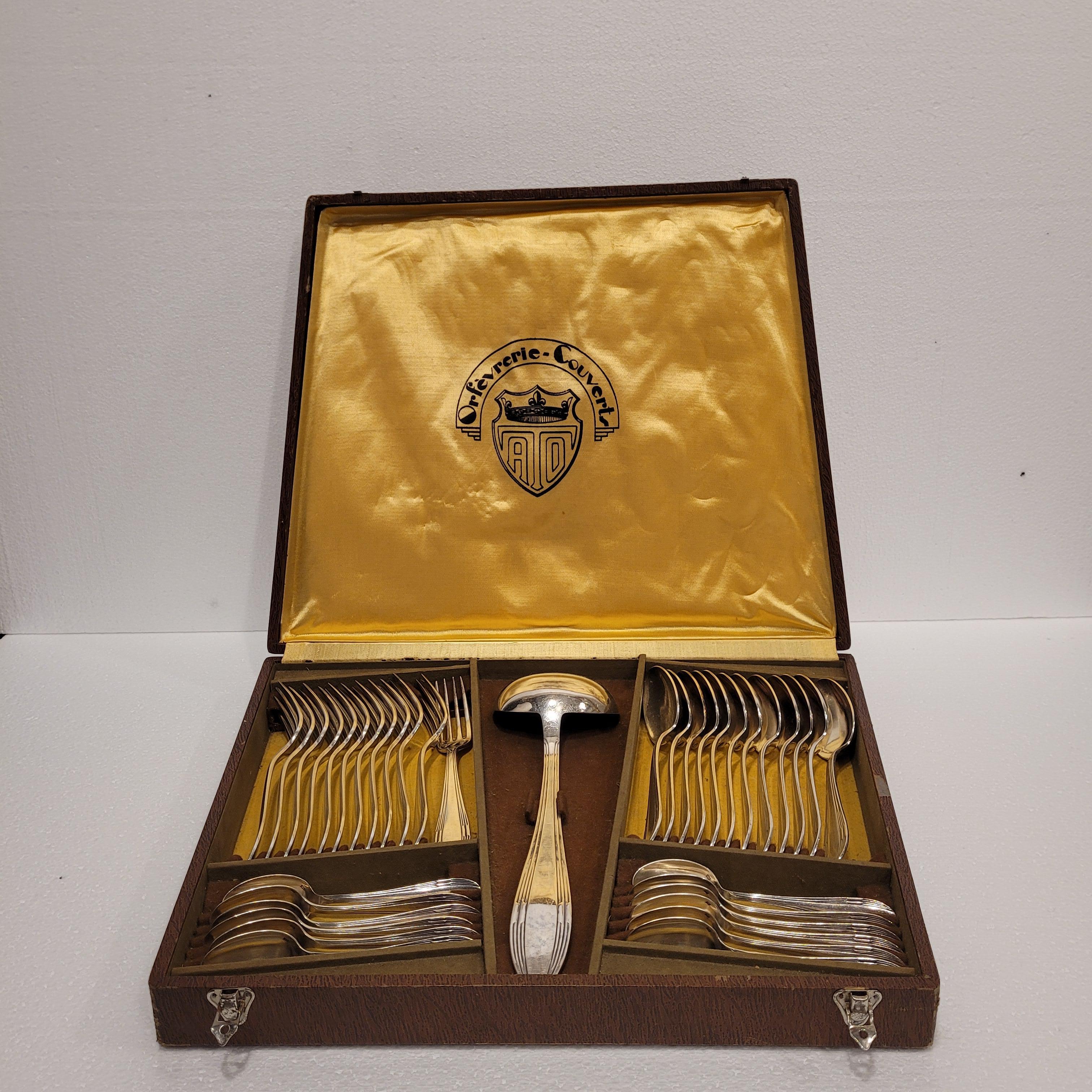Ensemble de couverts Orfèvrerie-Couverts ATO, 37 pièces, en métal argenté en vente 11