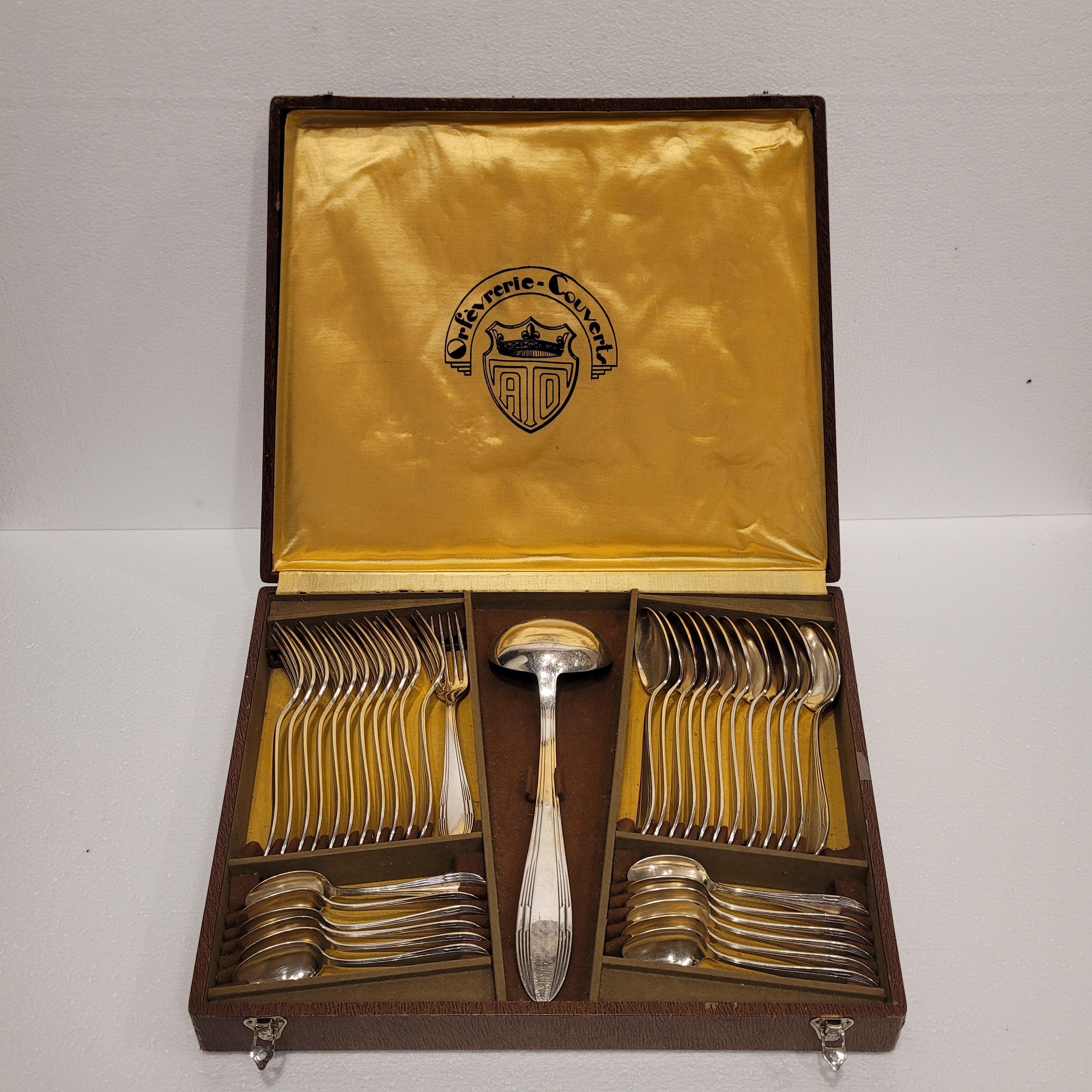 Ensemble de couverts Orfèvrerie-Couverts ATO, 37 pièces, en métal argenté Bon état - En vente à Valladolid, ES