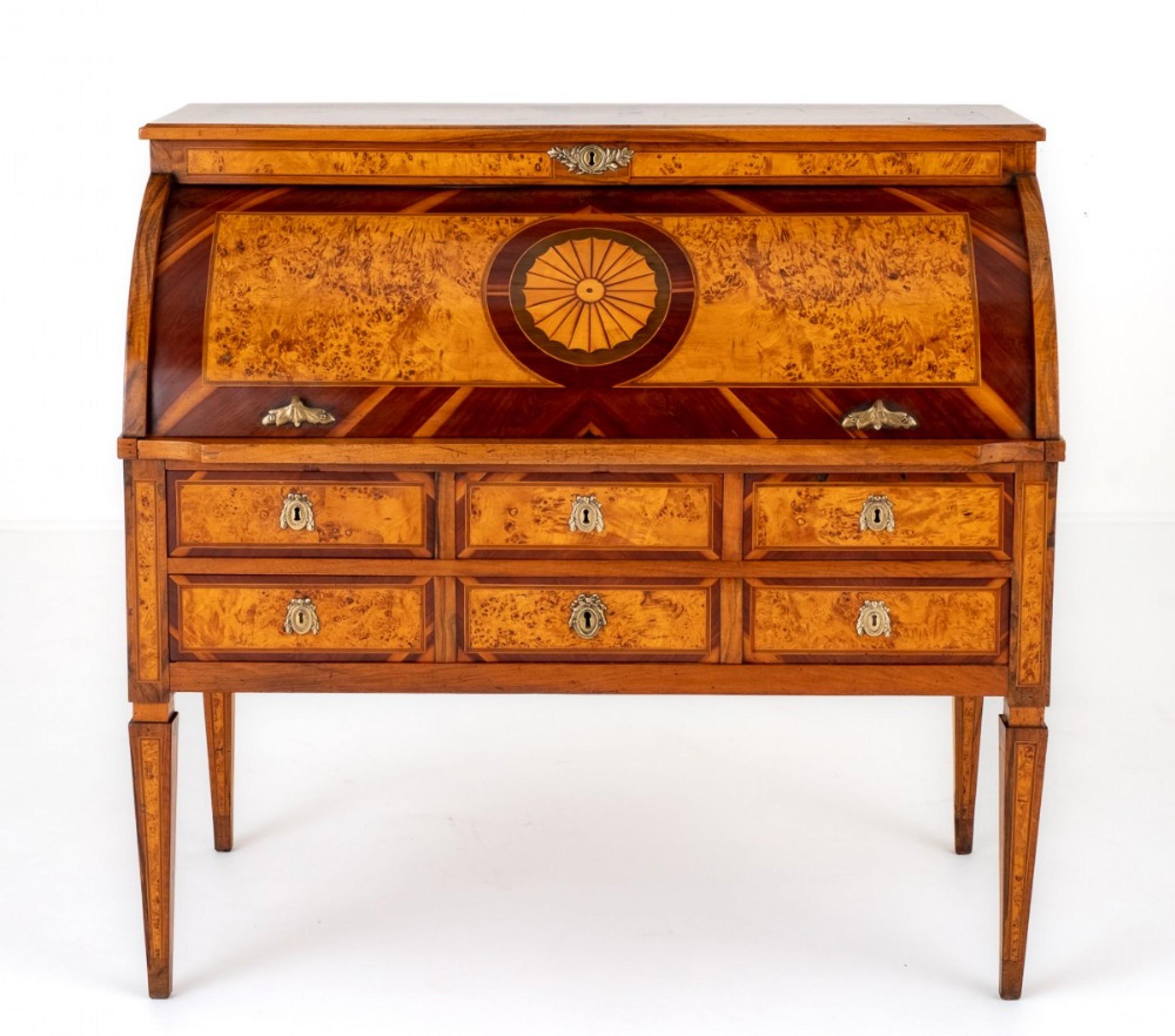 French Cylinder Desk Bureau Mulberry, 1850 In Good Condition For Sale In Potters Bar, GB
