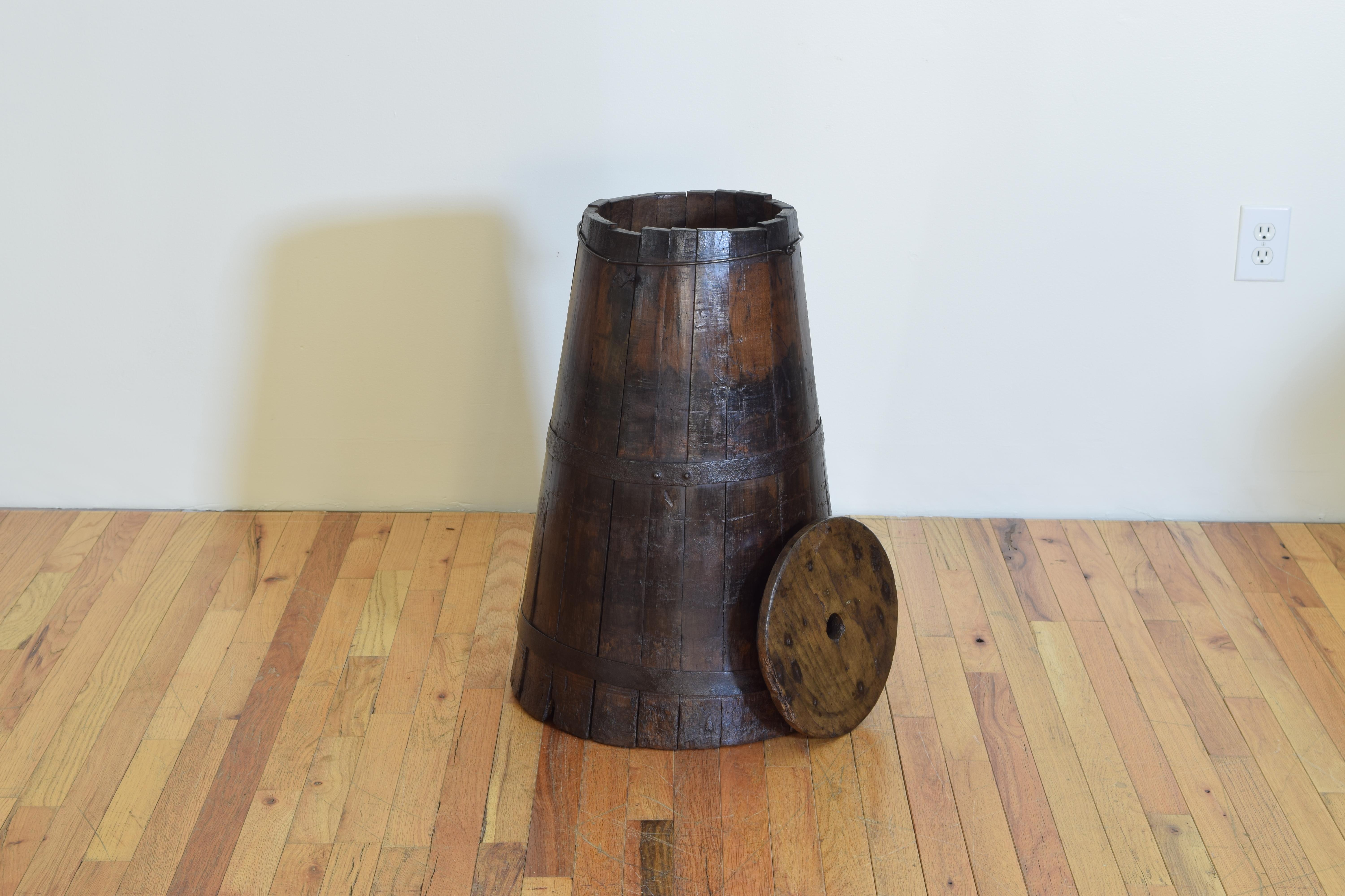 French Cylindrical Butter Churn, 19th century In Good Condition In Atlanta, GA
