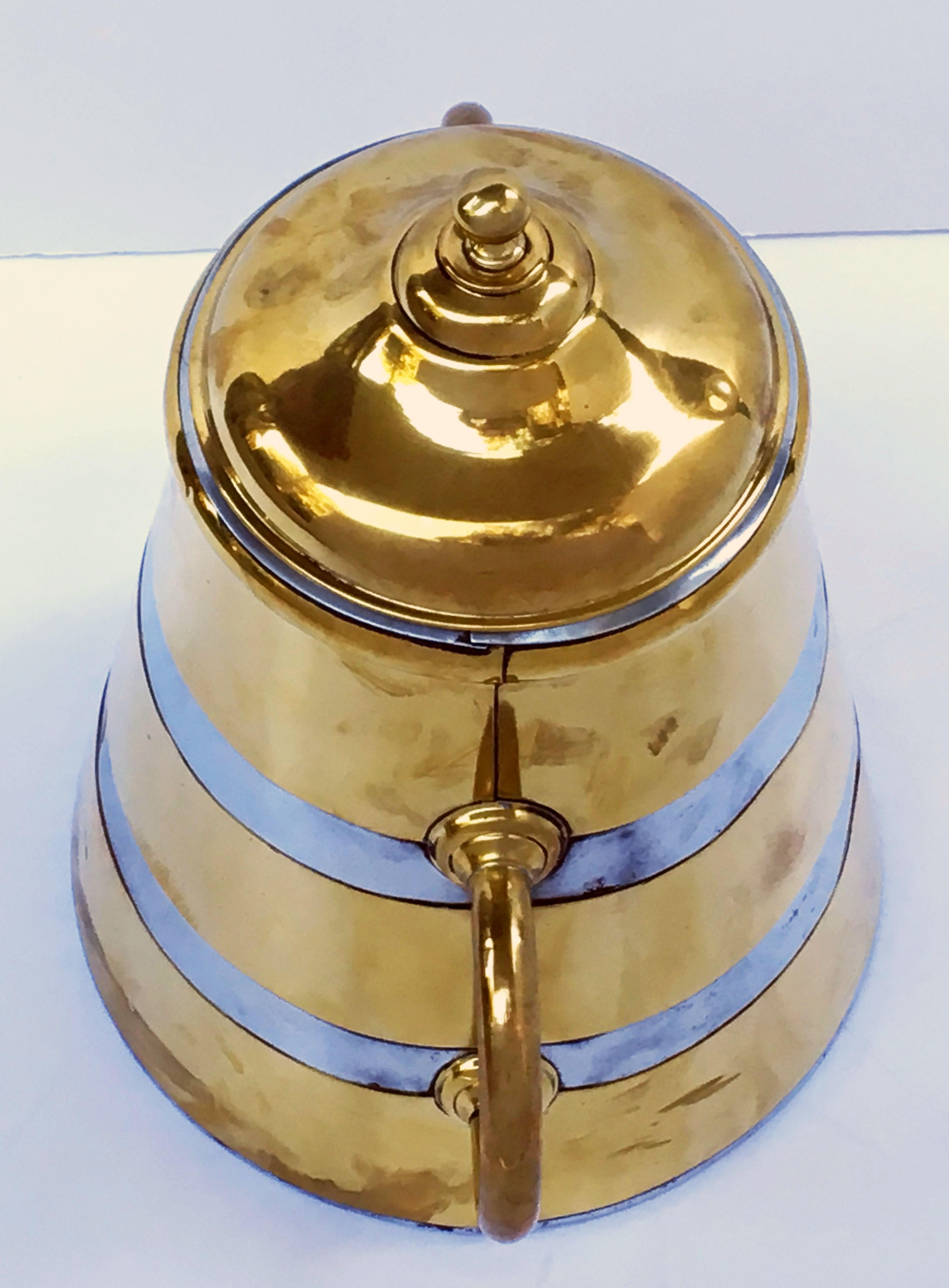 Zylindrische Shop-Behälter aus Messing und Zinn, 'Individly Priced' (Metall)