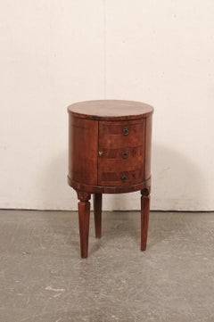 Arcón lateral cilíndrico francés de madera con almacenaje, mediados del siglo XX