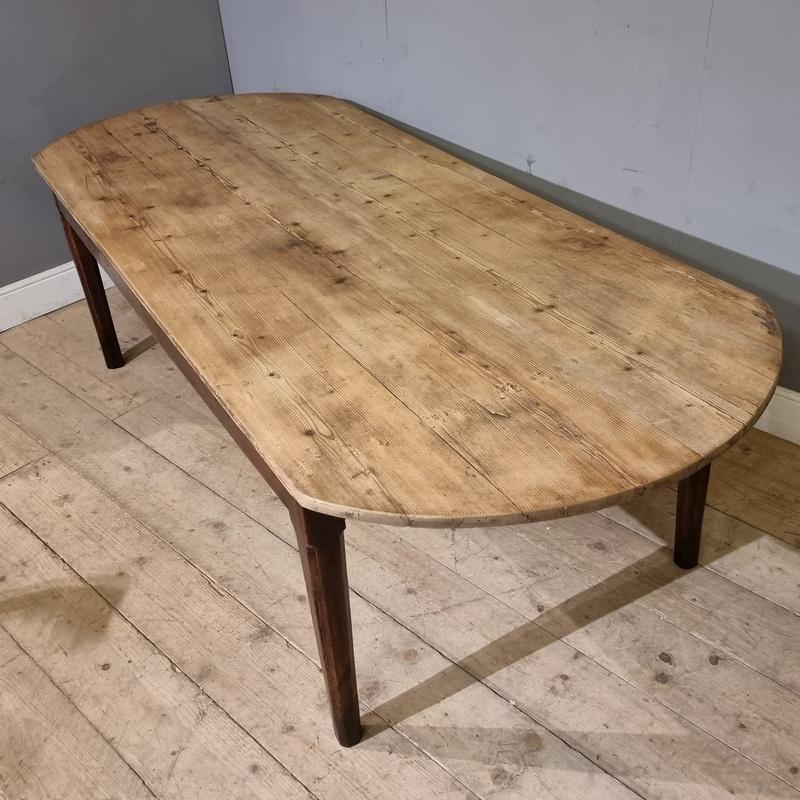 French D-Ended Farm Table In Good Condition In Leamington Spa, Warwickshire