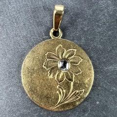 French Daisy Margherite Flower 18 Karat Yellow Gold Diamond Charm Pendant