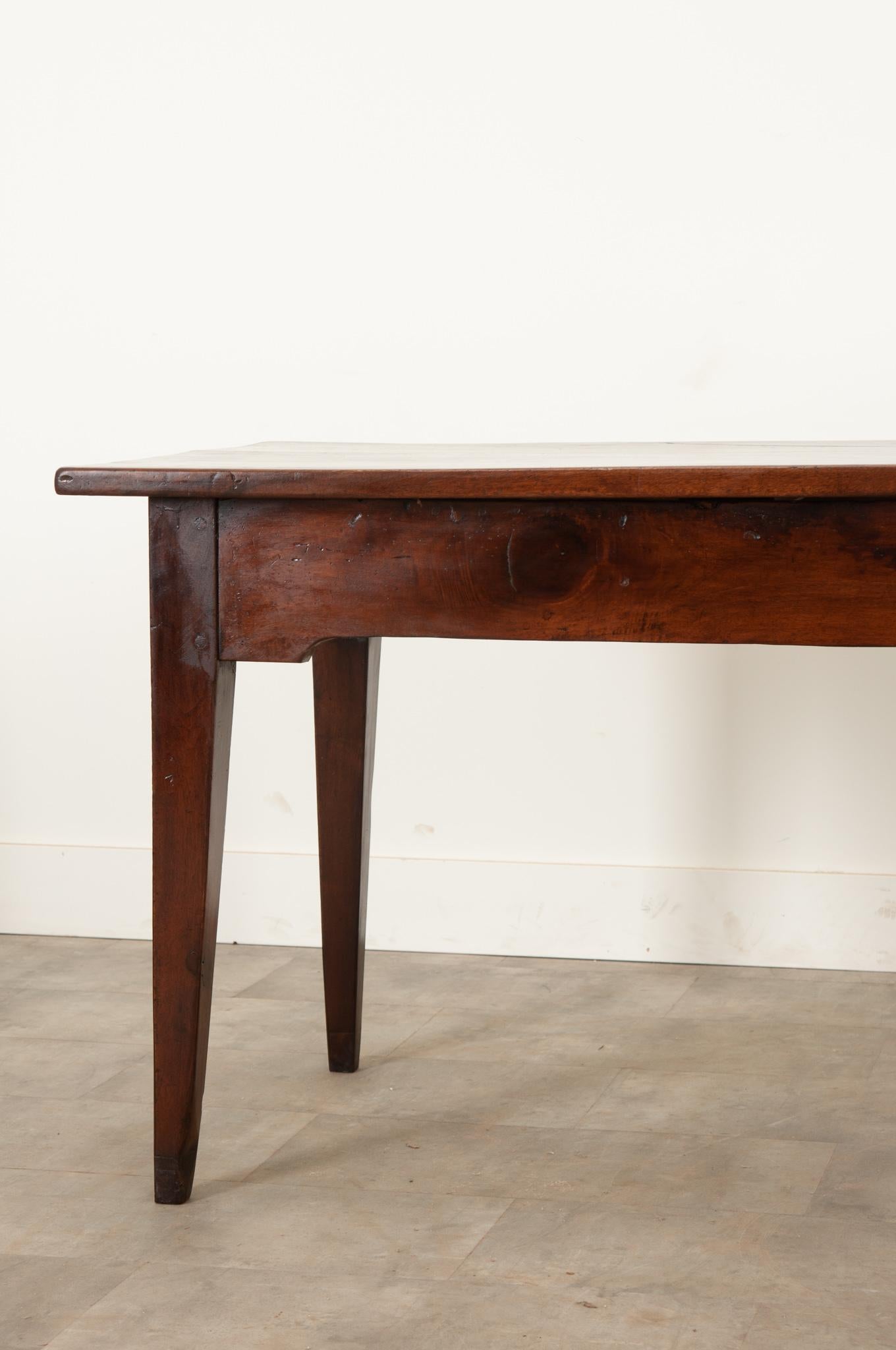 table en noyer massif ancienne