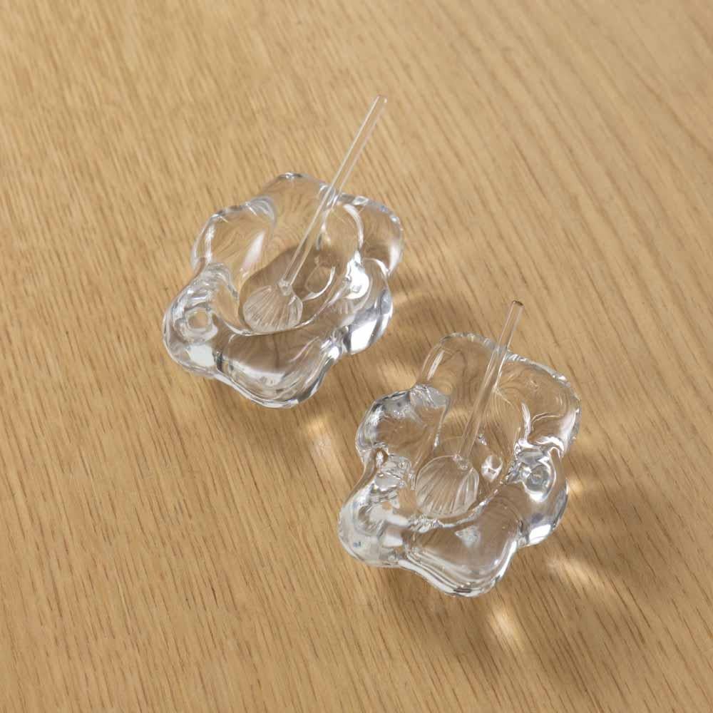 Salière en cristal de Daum avec cuillères en coquillage, signée Bon état - En vente à Los Angeles, CA