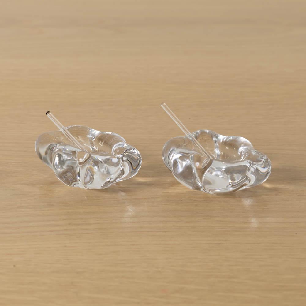 Milieu du XXe siècle Salière en cristal de Daum avec cuillères en coquillage, signée en vente