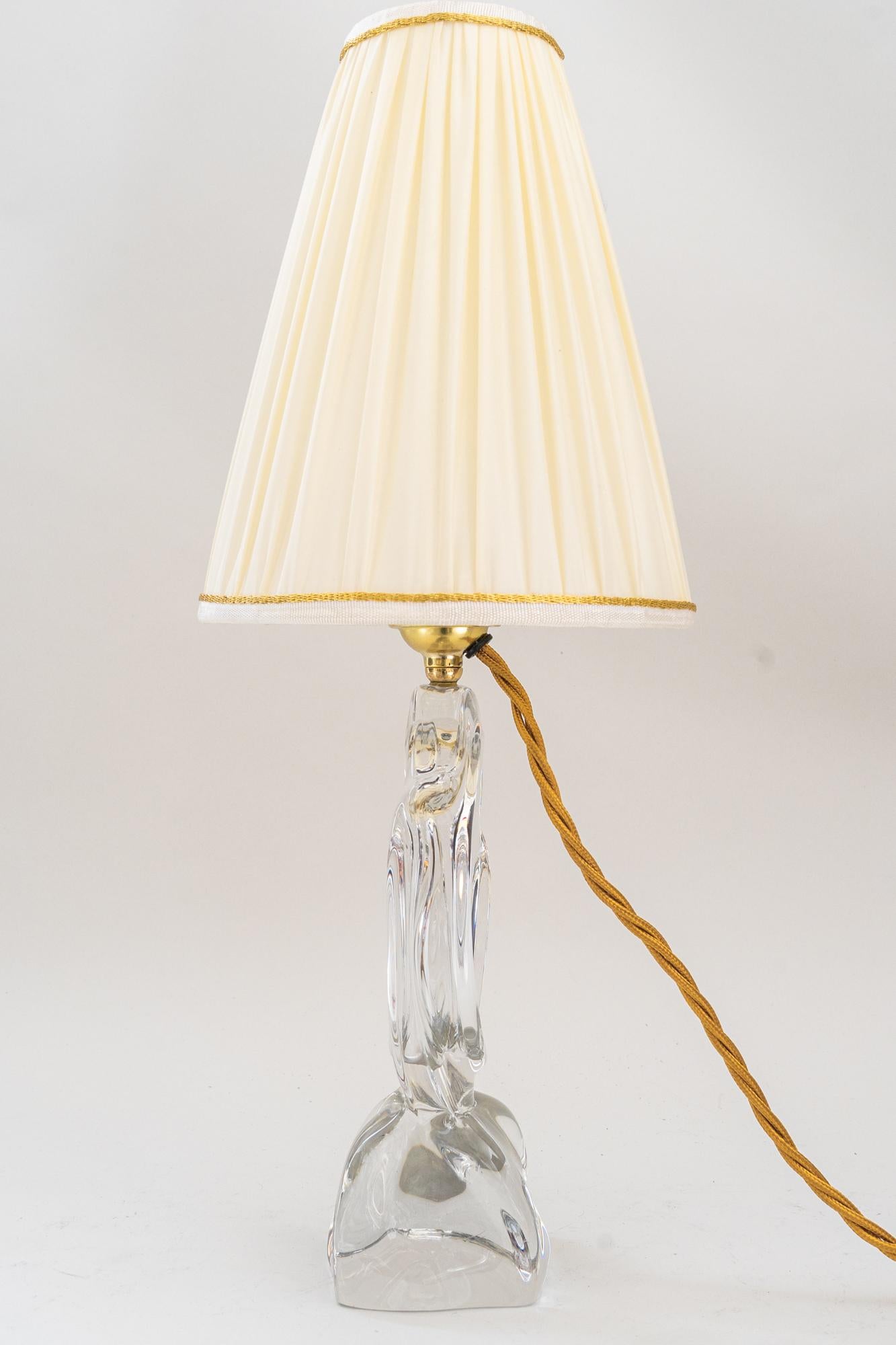French Daum Crystal Glass Table Lamp, around 1960s ' Signed ' For Sale 1