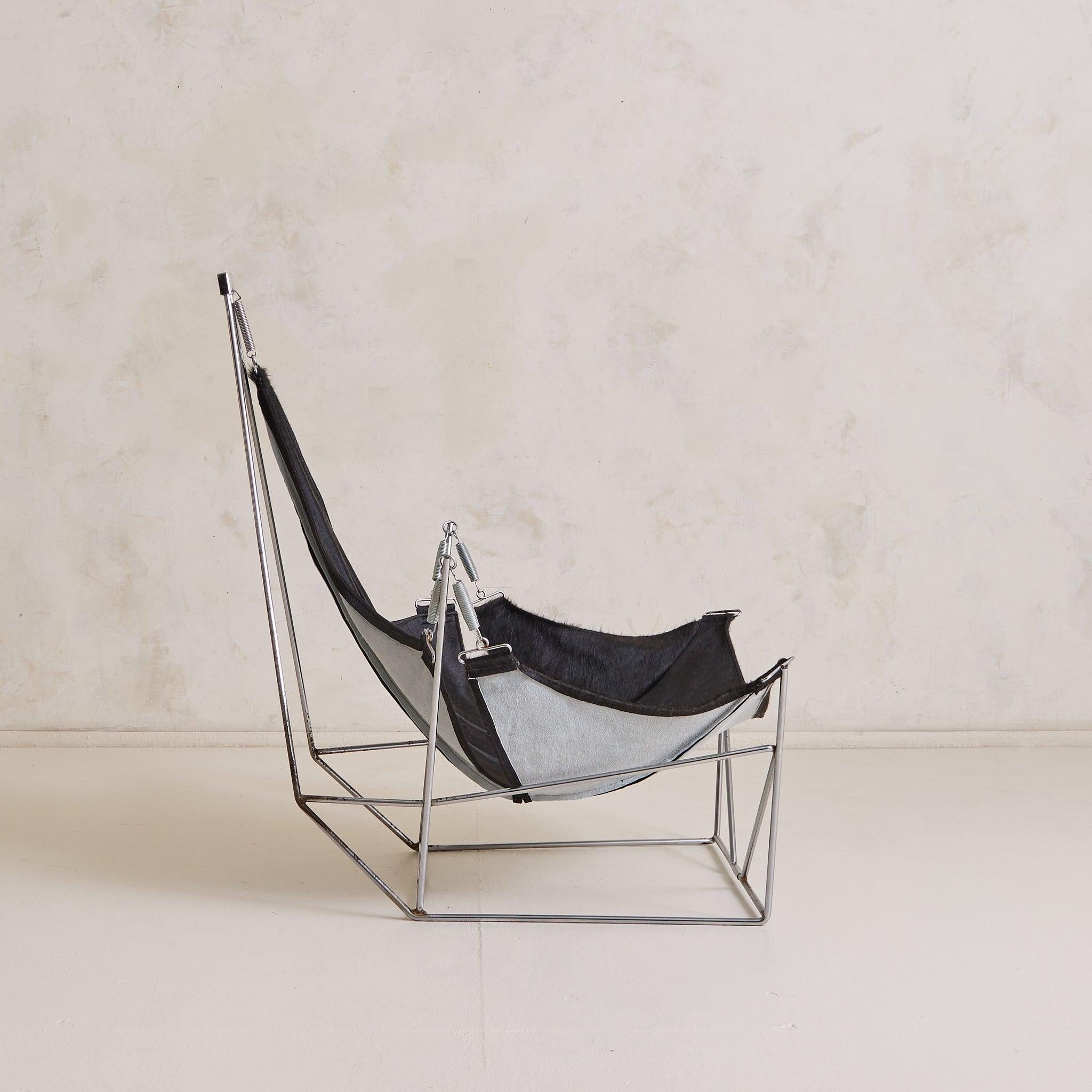 French ‘David’ Black Cowside Sling Chair by Odile Mir for Prisunic, 1972 Moderno en venta