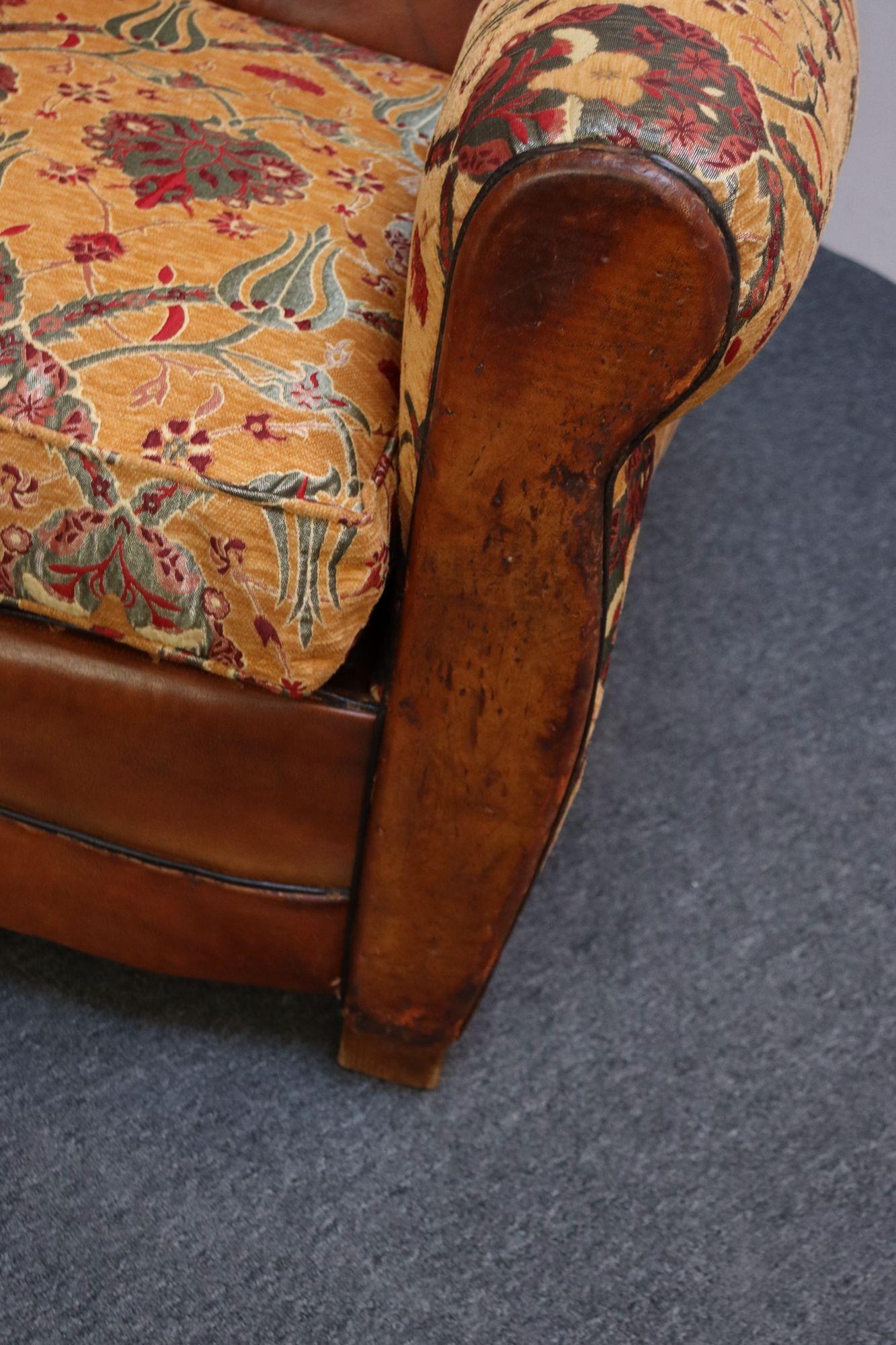 French Deco Club Chair in Leather and Anatolian Turkish Kilim Upholstery For Sale 5
