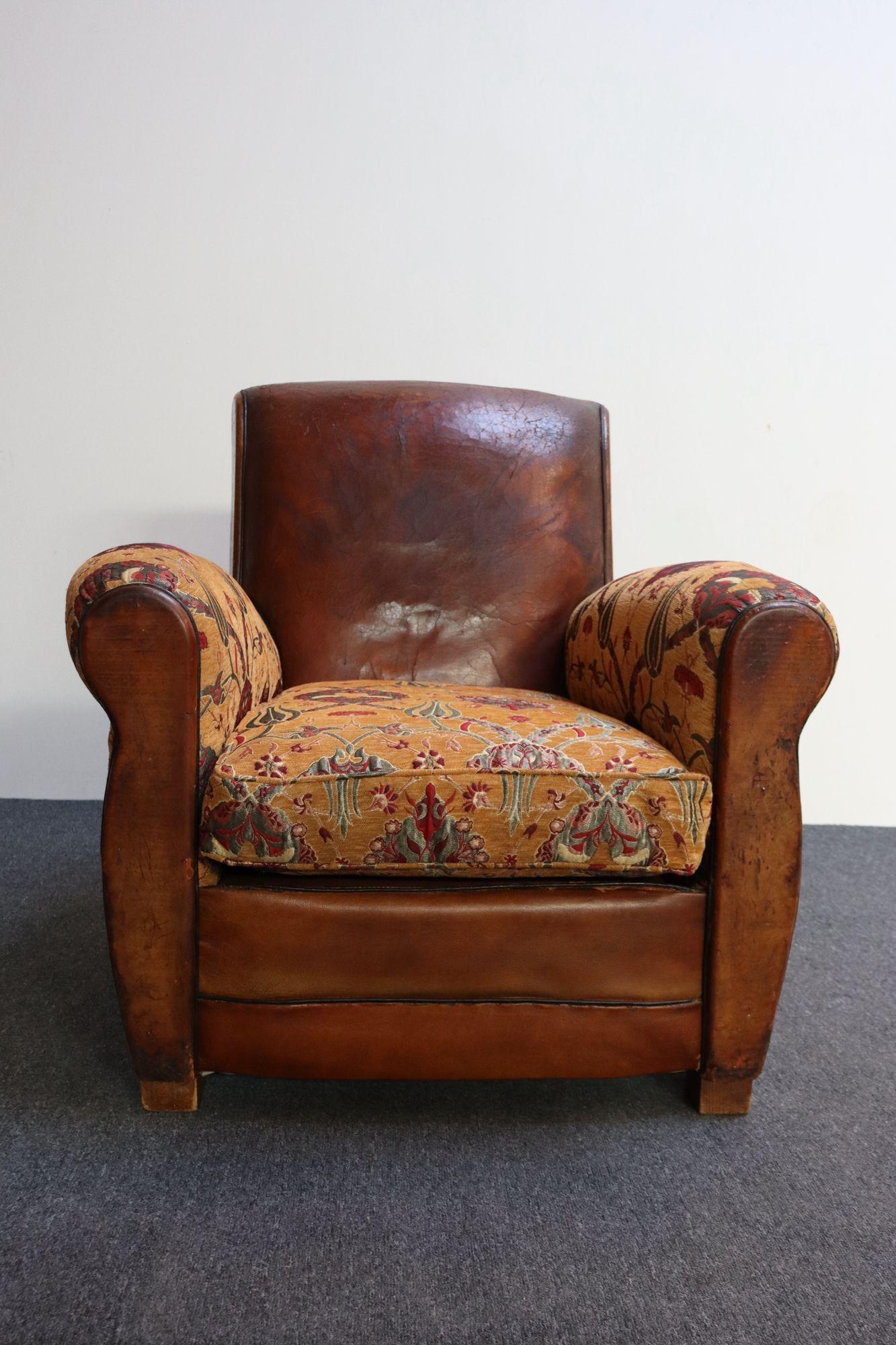 French Deco Club Chair in Leather and Anatolian Turkish Kilim Upholstery In Distressed Condition For Sale In Brooklyn, NY