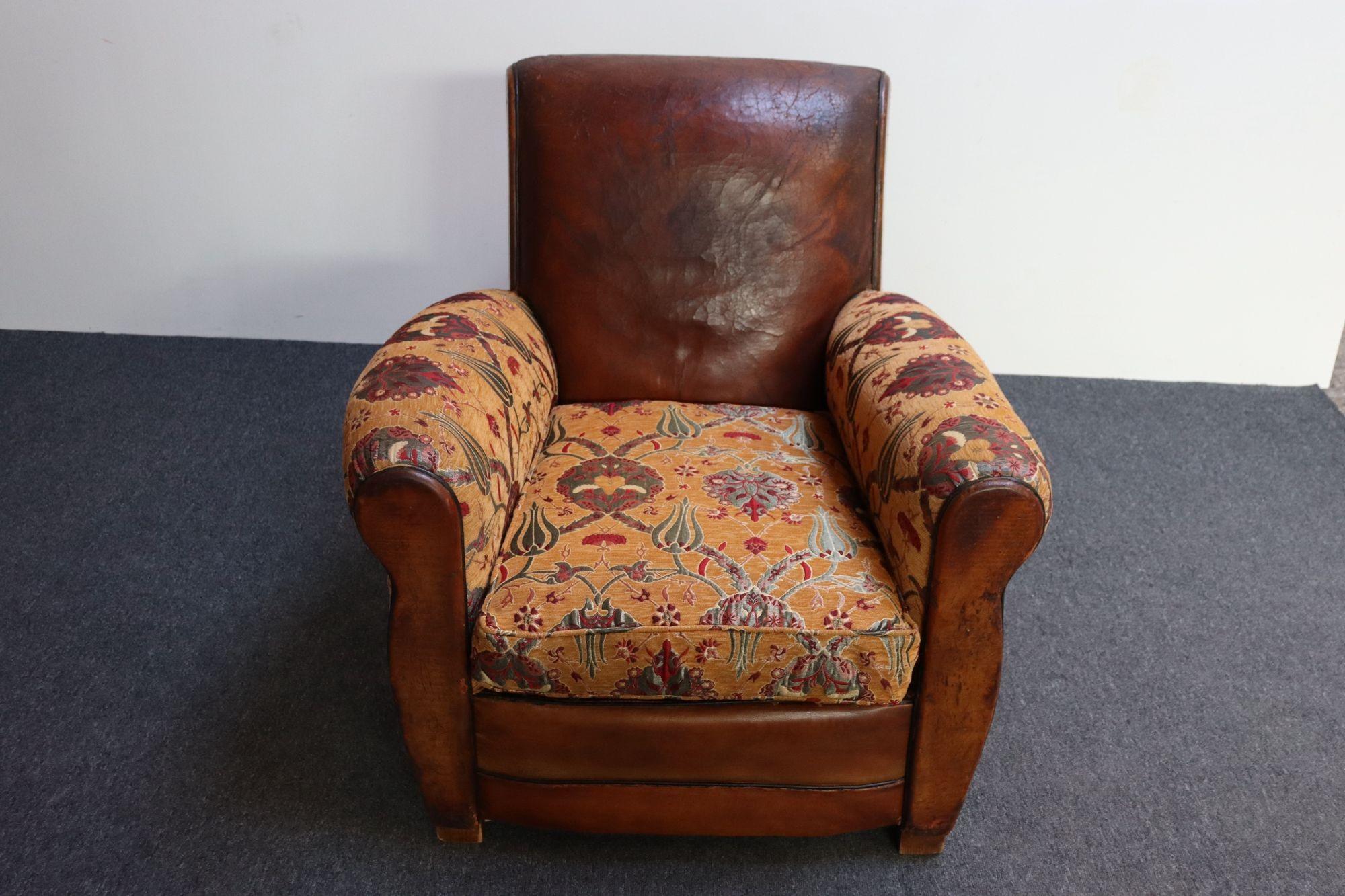 Mid-20th Century French Deco Club Chair in Leather and Anatolian Turkish Kilim Upholstery For Sale