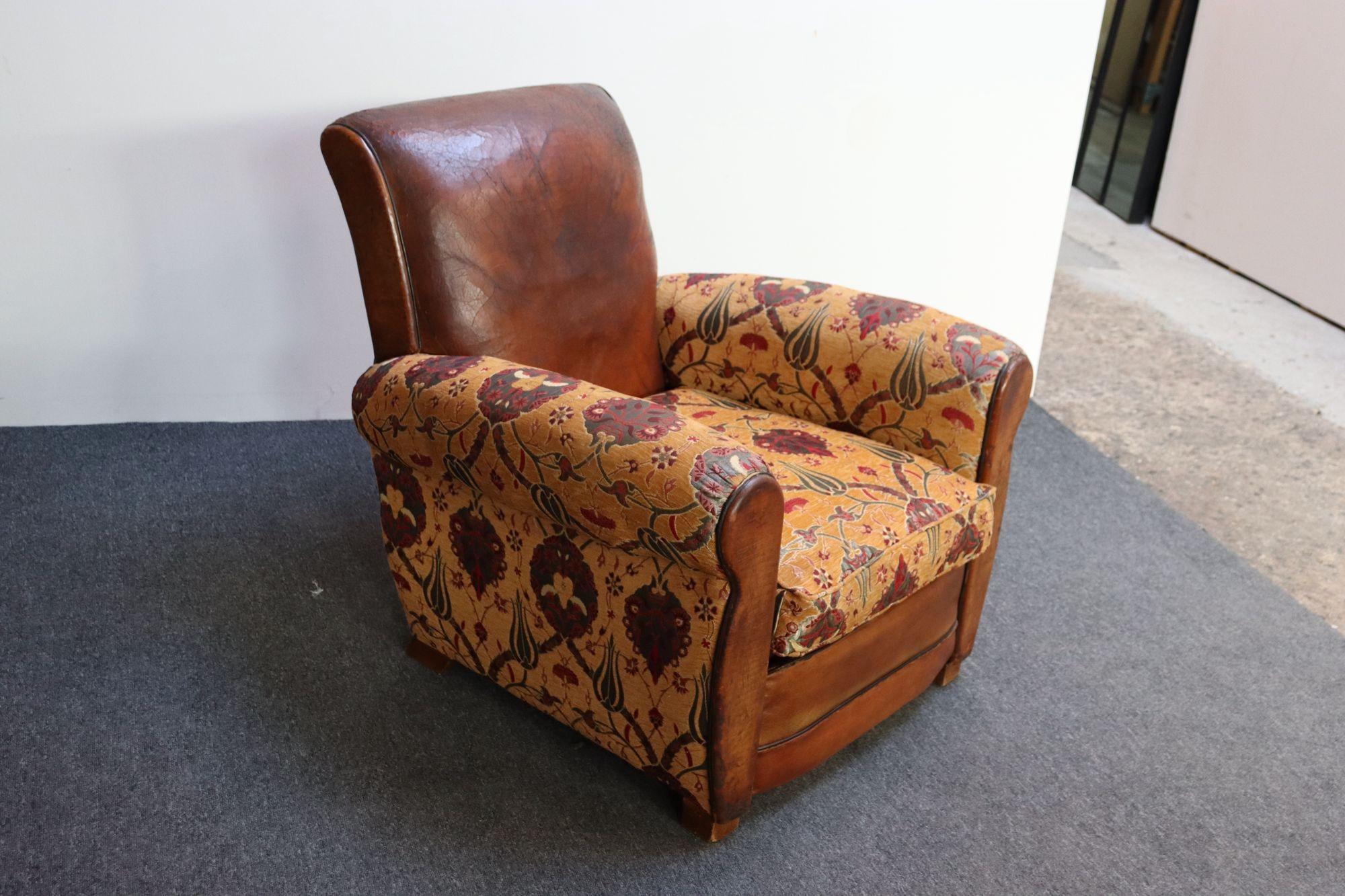 French Deco Club Chair in Leather and Anatolian Turkish Kilim Upholstery For Sale 12