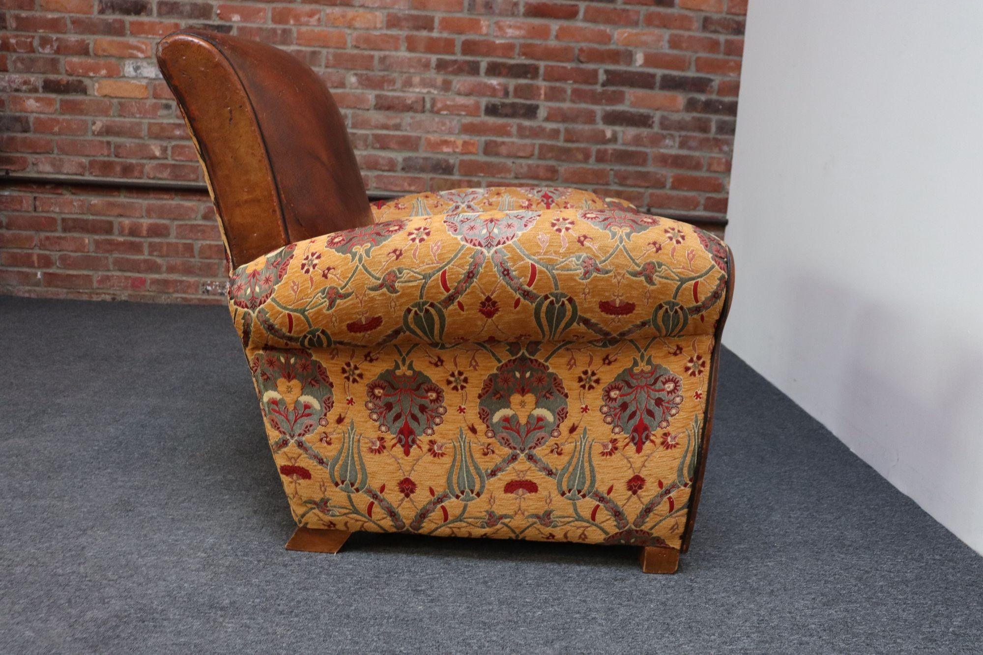 French Deco Club Chair in Leather and Anatolian Turkish Kilim Upholstery For Sale 1