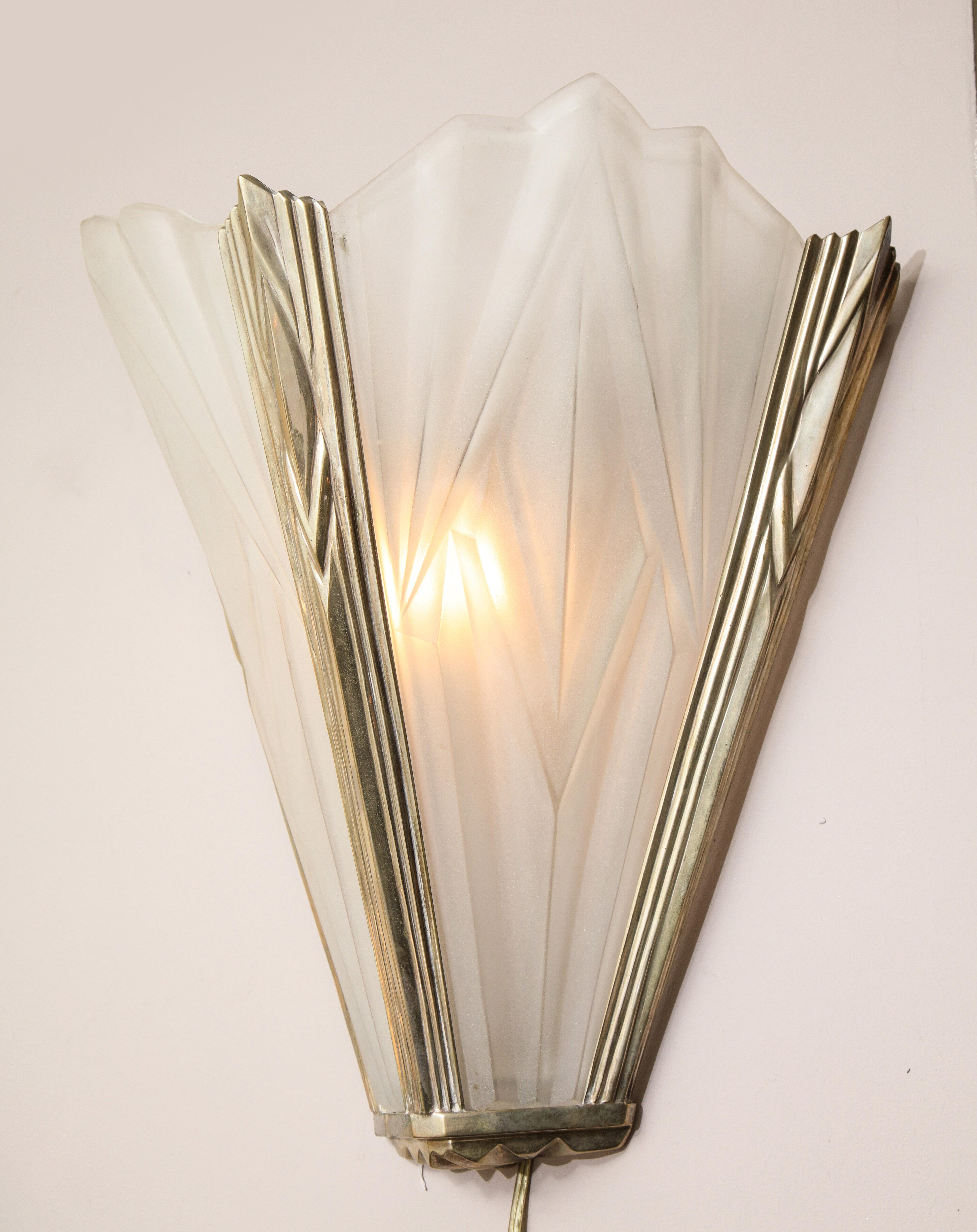 French Deco Frosted Geometric Glass Sconces 4