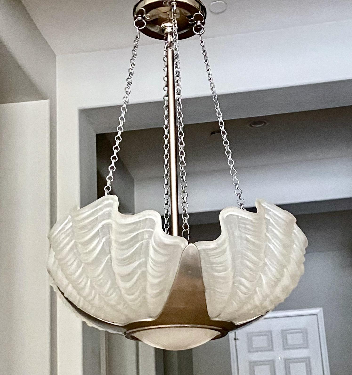 Mid-20th Century French Deco Frosted Glass Clamshell Chandelier Pendant Light