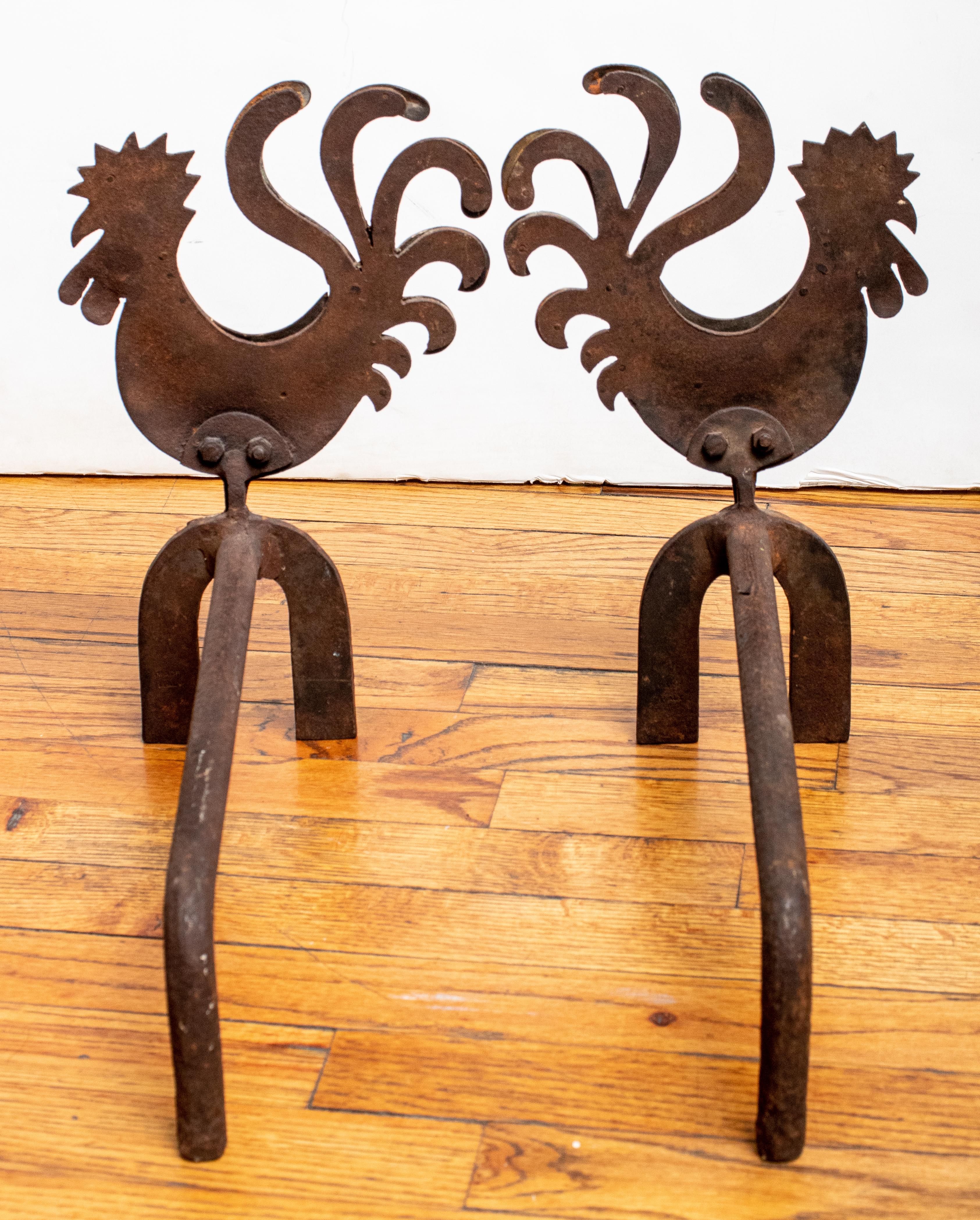 Rooster-Feuerböcke im Art déco-Stil, ein Paar (Frühes 20. Jahrhundert)