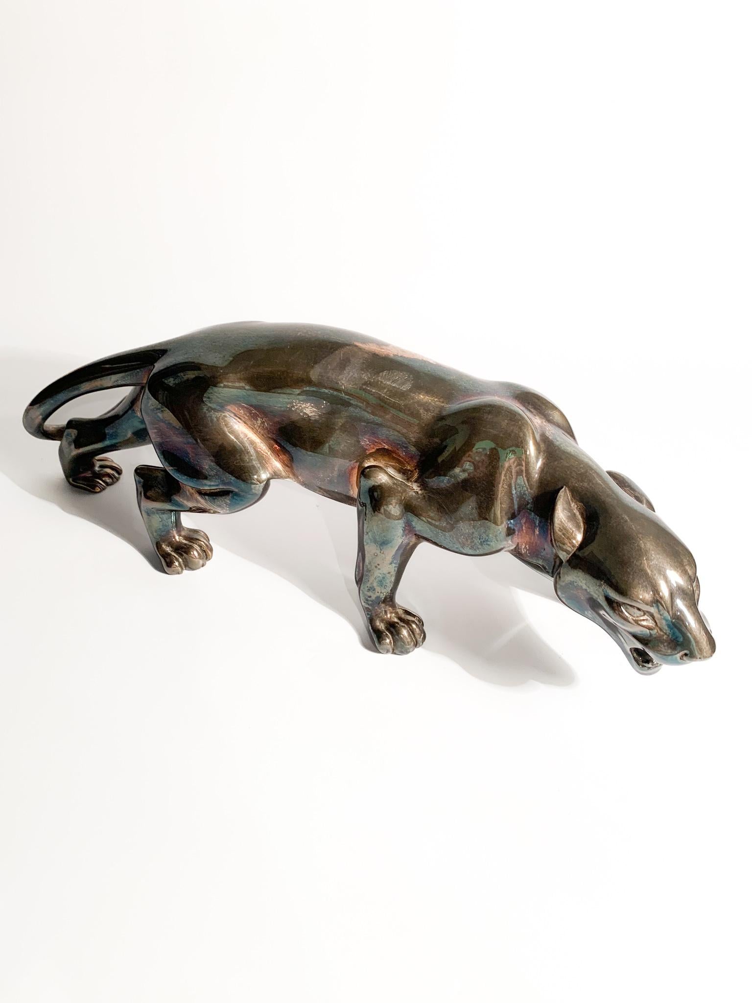 Deco-Panther-Skulptur, hergestellt in Frankreich in den 1930er Jahren in Silberguss

Ø 36 cm Ø 10 cm h 13 cm