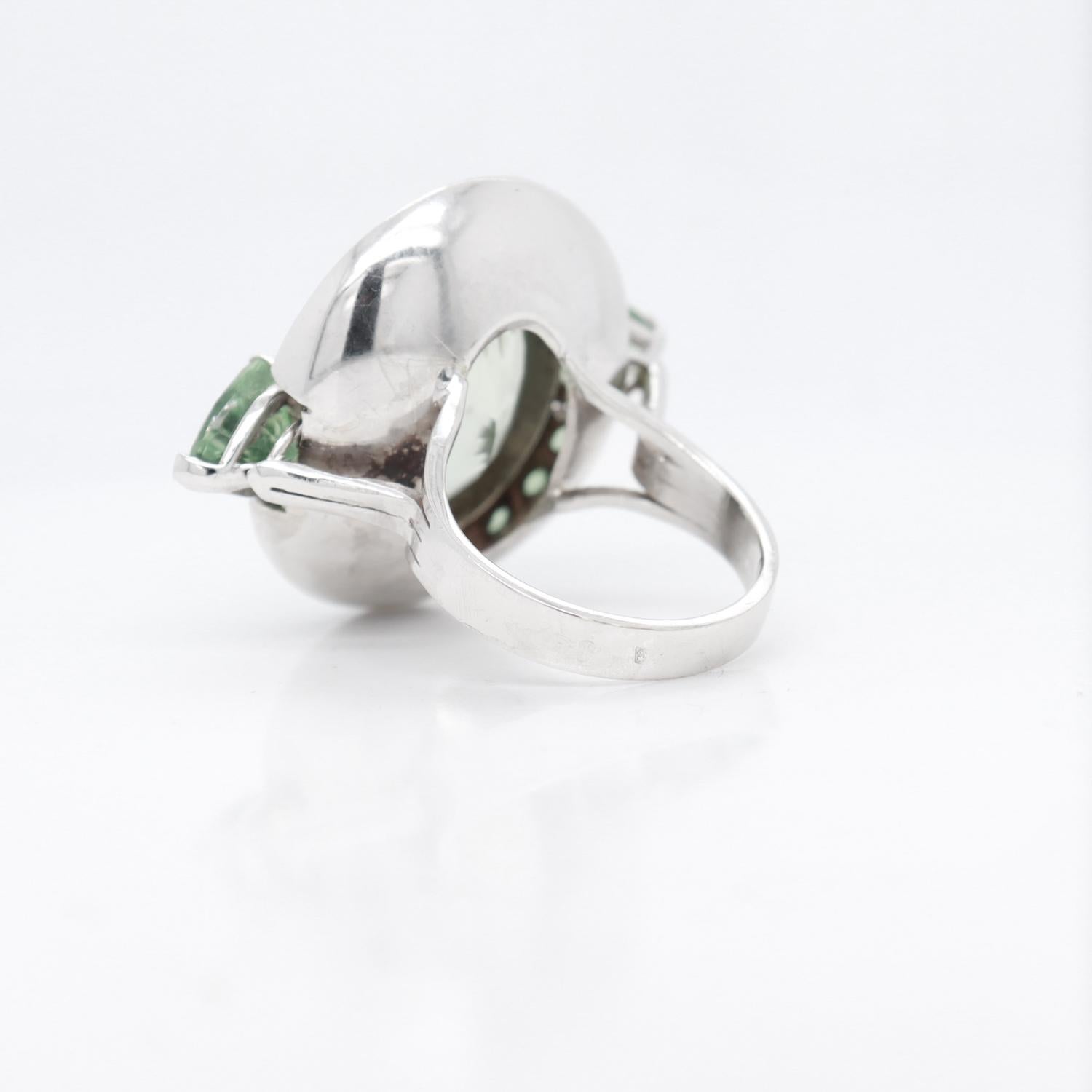 French Deco Style 18K White Gold Green Beryl & Tsavorite Garnet Cocktail Ring For Sale 5