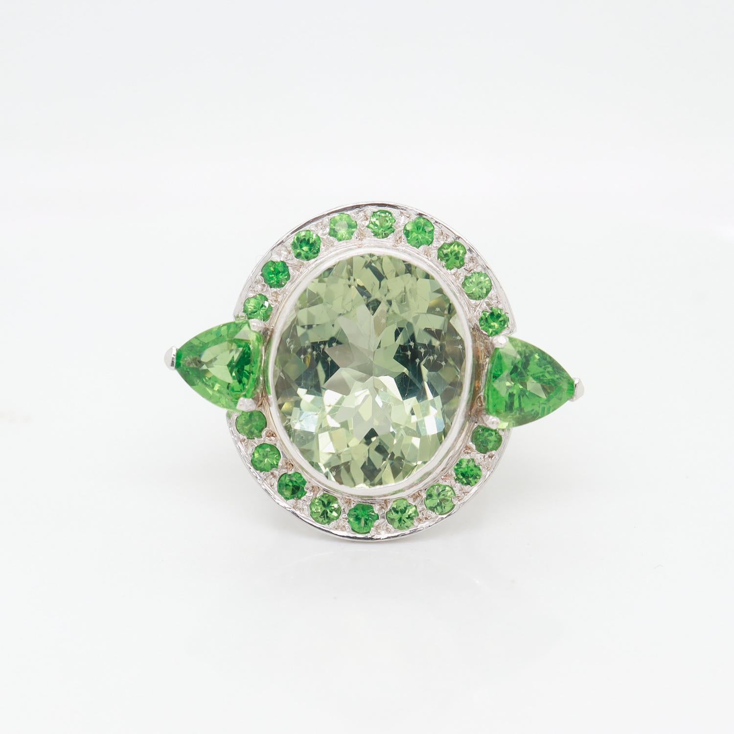 Women's French Deco Style 18K White Gold Green Beryl & Tsavorite Garnet Cocktail Ring For Sale