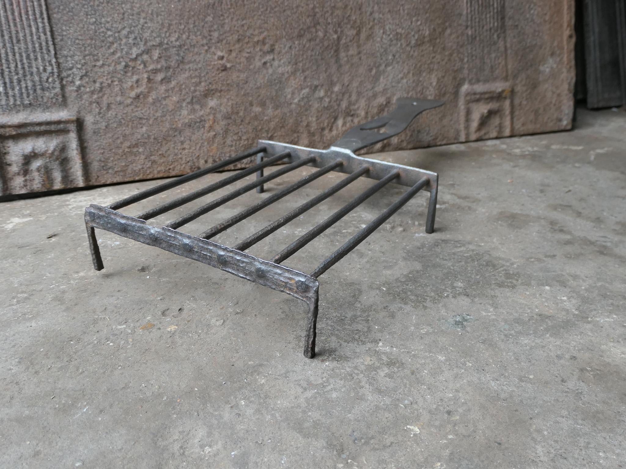 French Decorated 18th Century Louis XV Period Gridiron For Sale 8