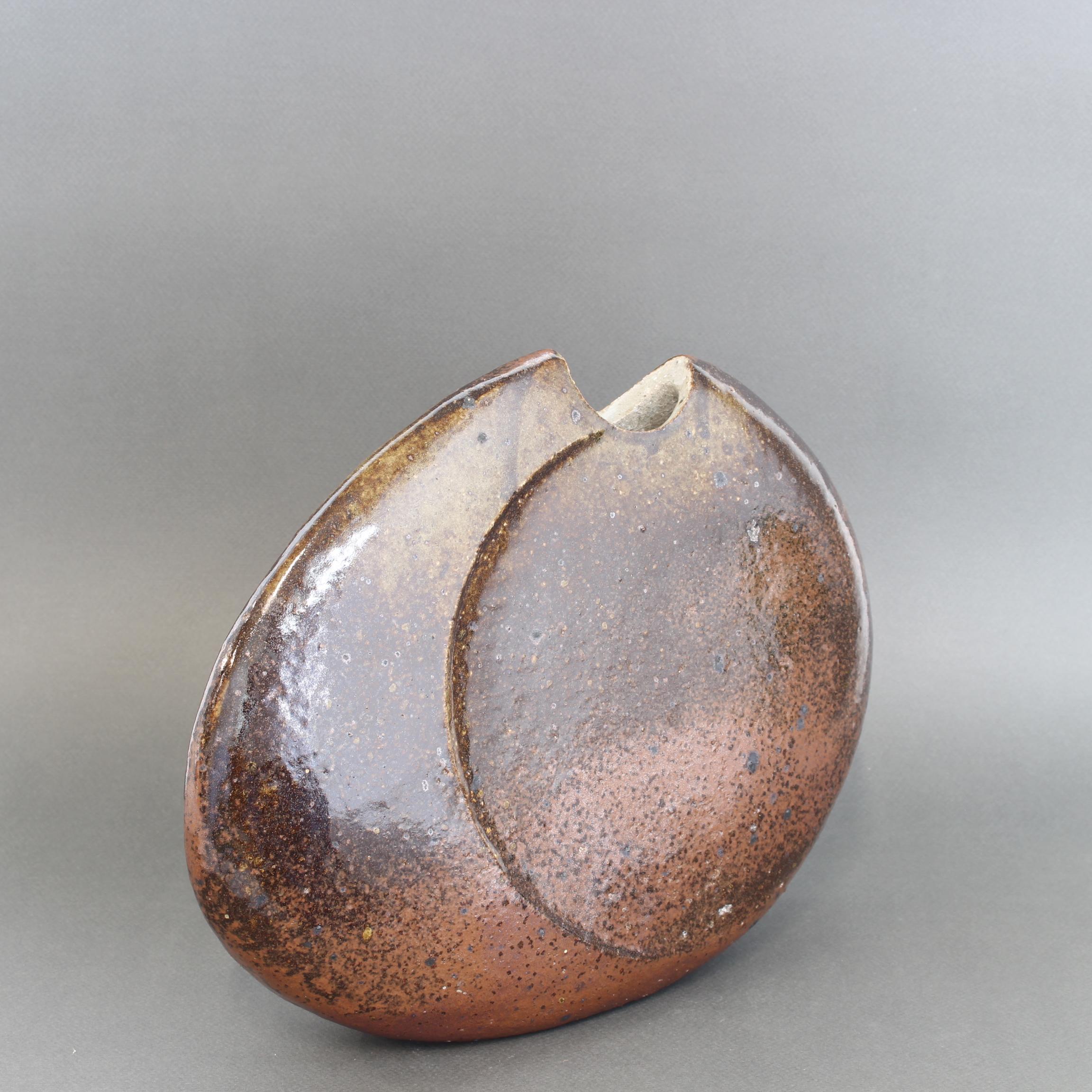 Fin du 20e siècle Vase décoratif français en grès (circa 1980) en vente