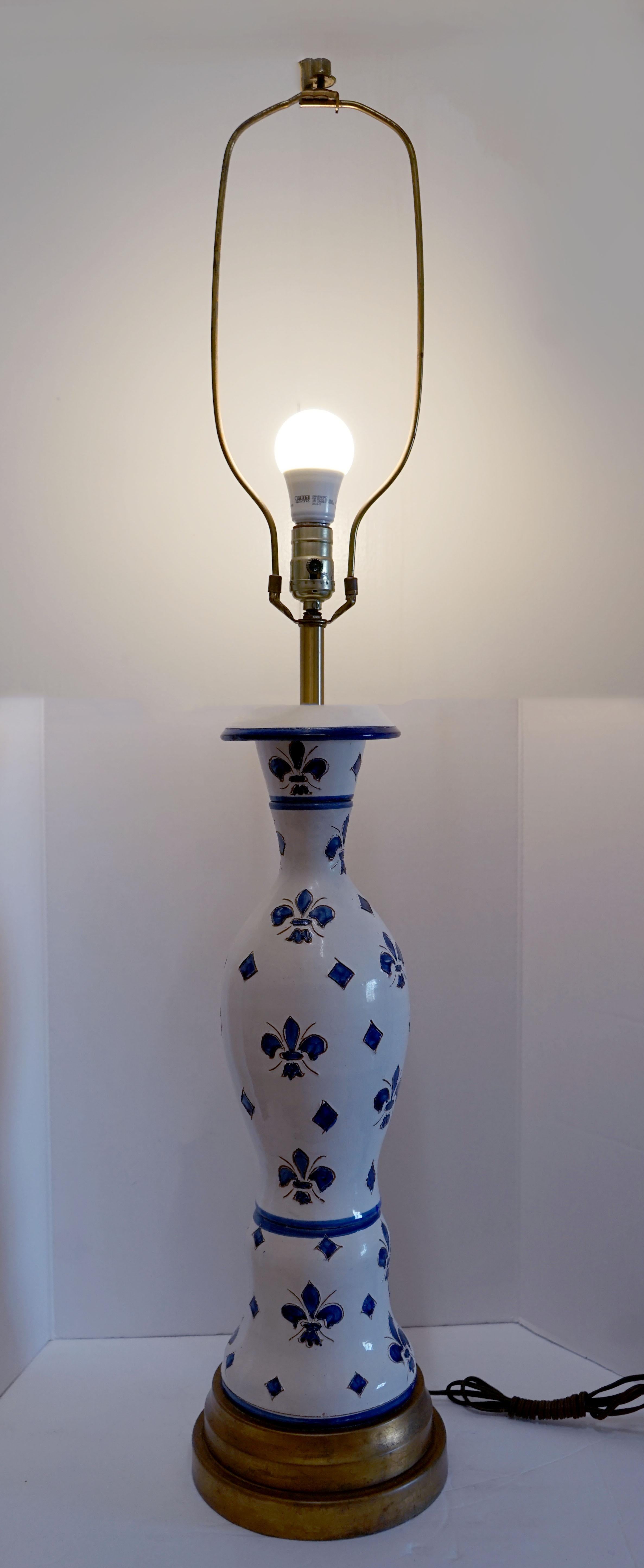 French Delft Style Blue and White Ceramic Table Lamp For Sale 2