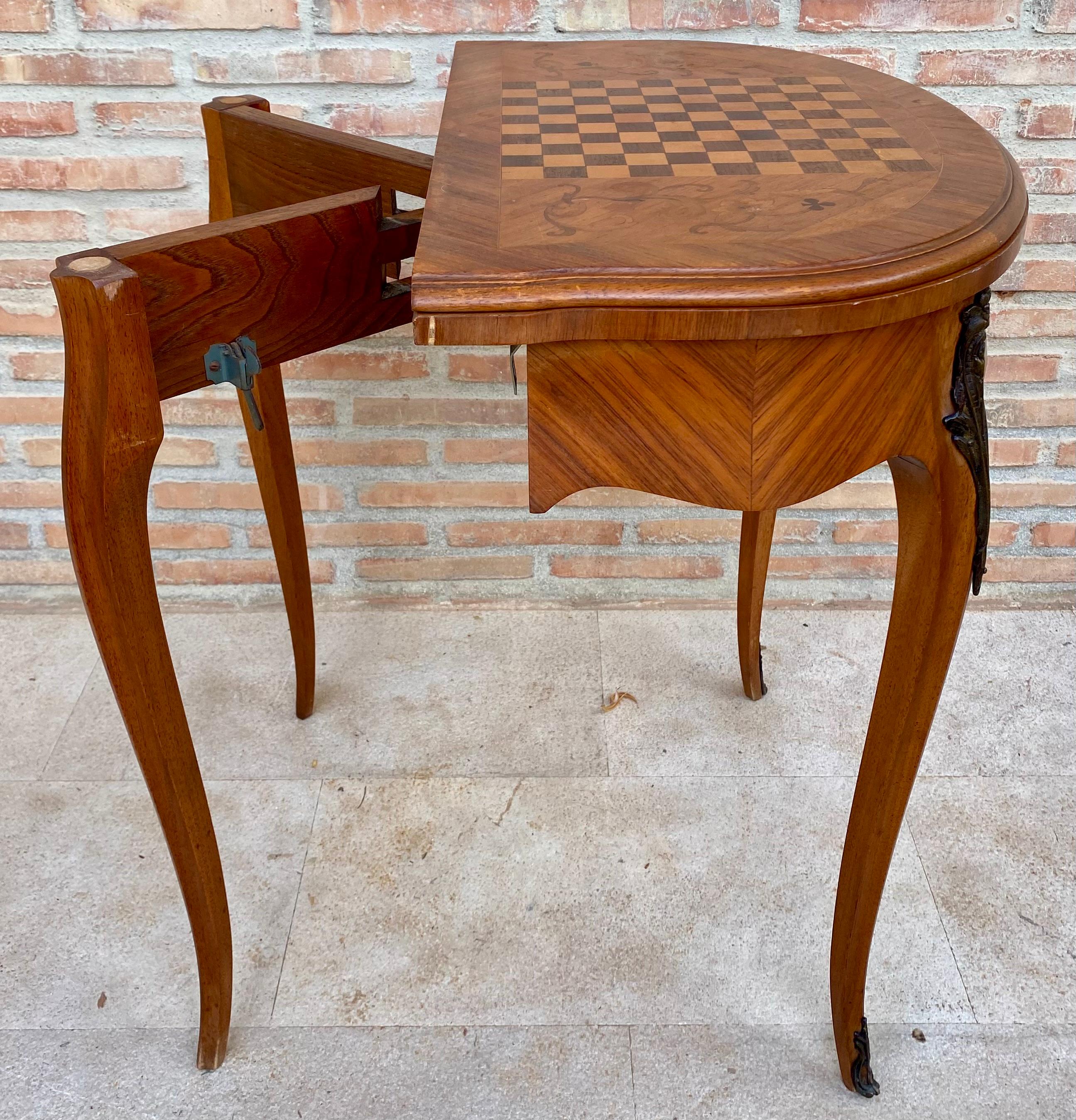 French Demi Lune Folding Card or Console Table with Baize Top, 1900s In Good Condition For Sale In Miami, FL