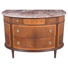 Commode française Louis XVI des années 1920 : Noyer et incrustation de bois fruitier avec plateau en marbre rouge