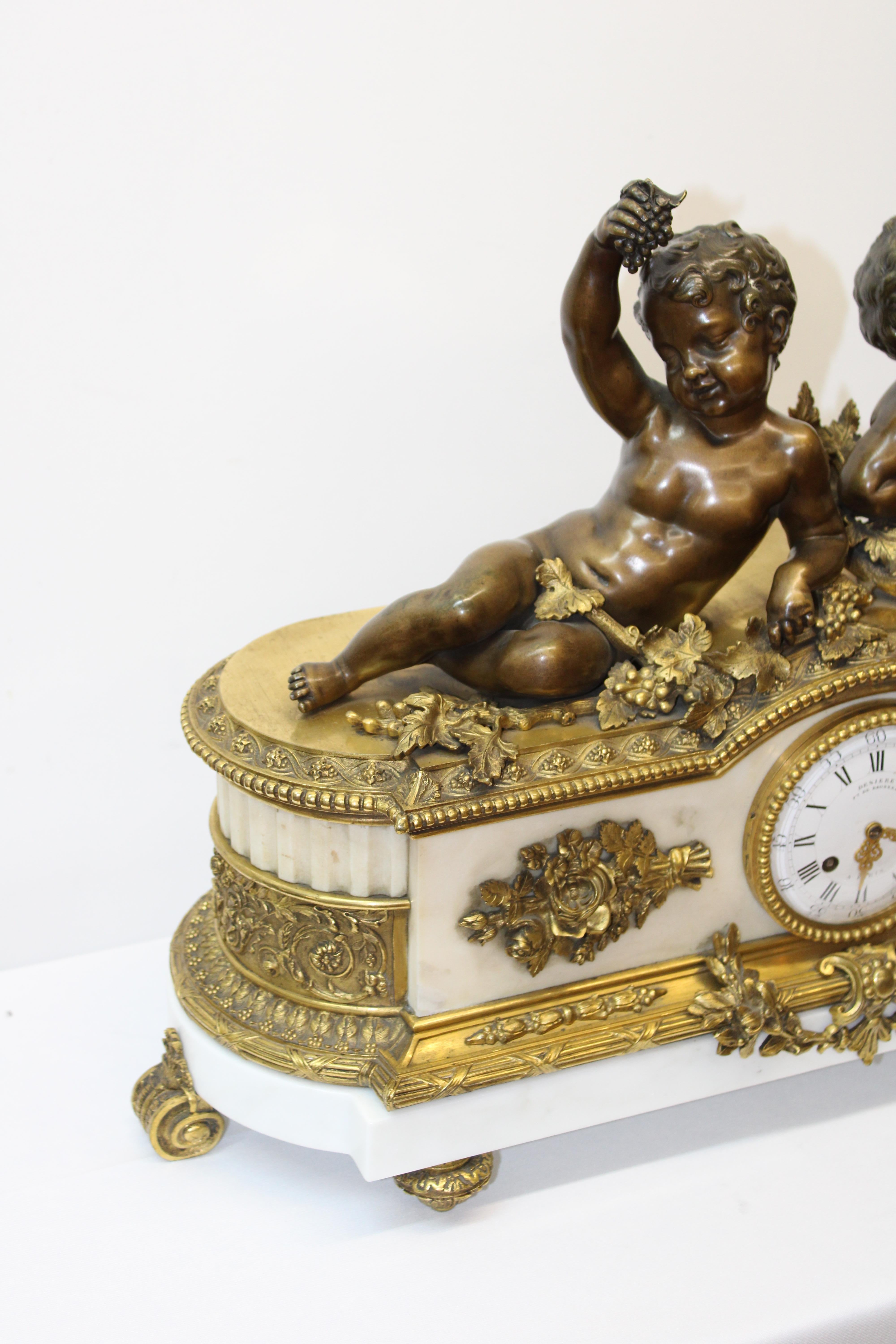 French Deniere Bronze & Marble Figural Mantel Clock In Good Condition For Sale In San Francisco, CA