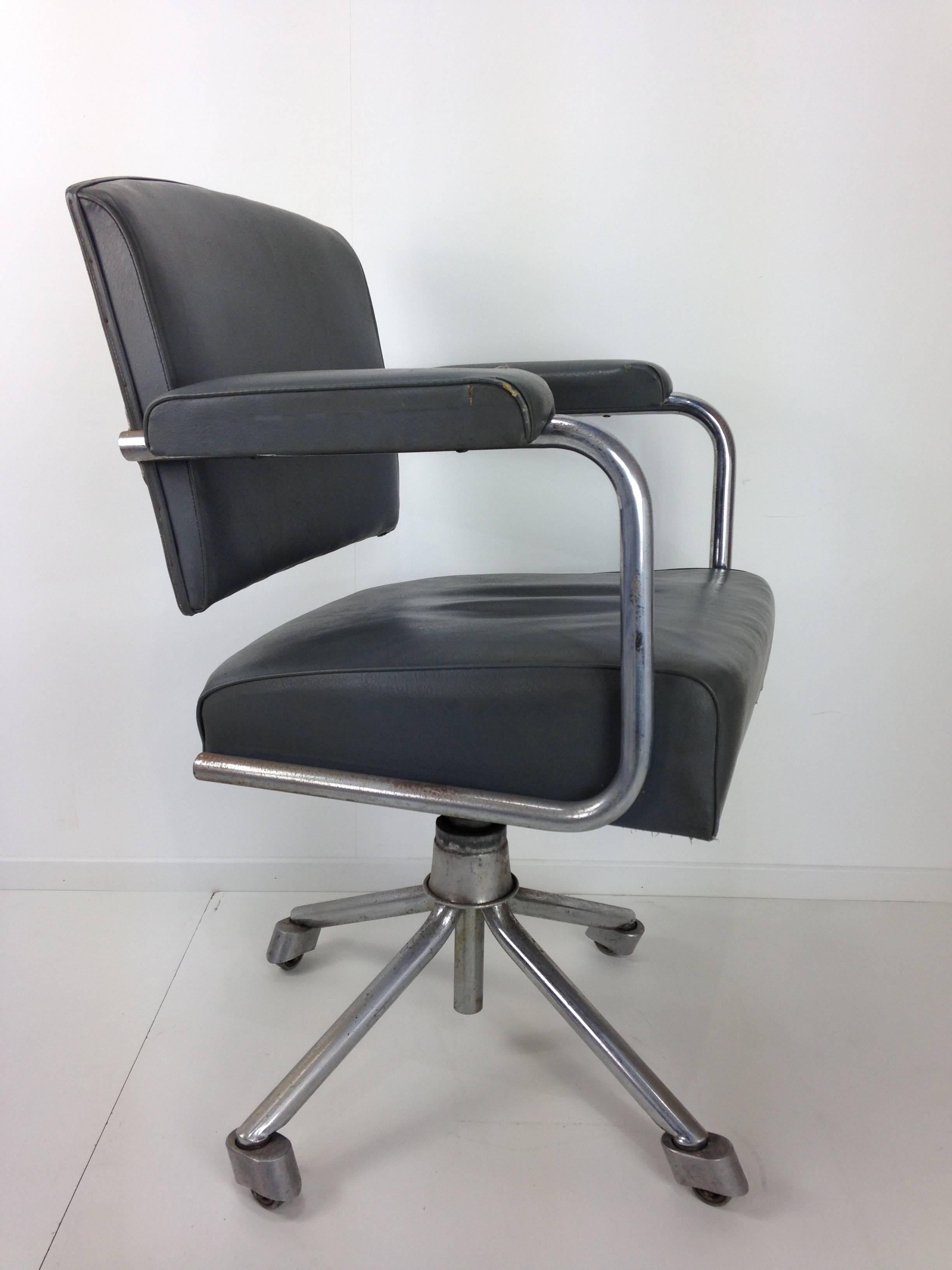 bauhaus office chair