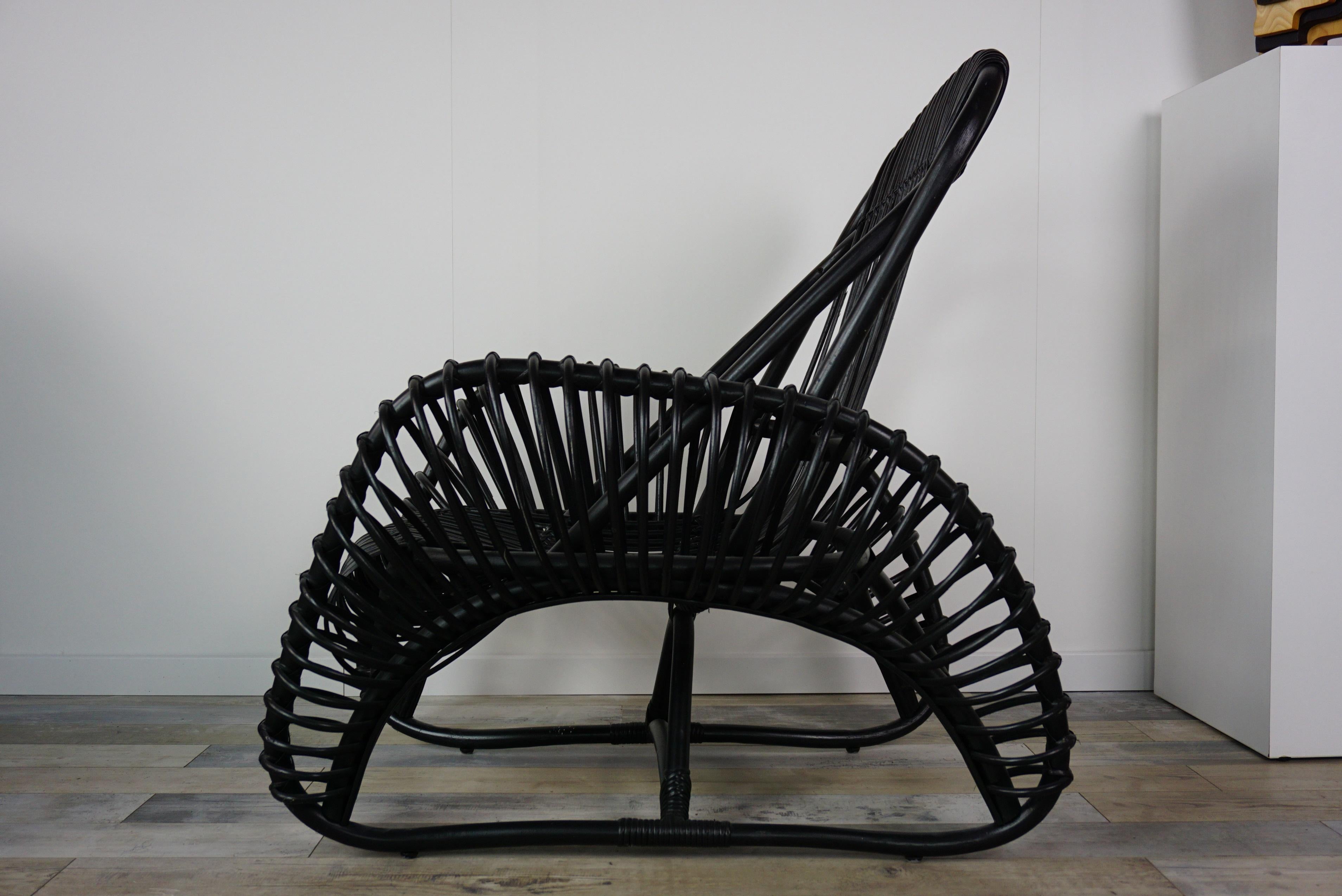 French Design Black Rattan Lounger Armchair For Sale 2