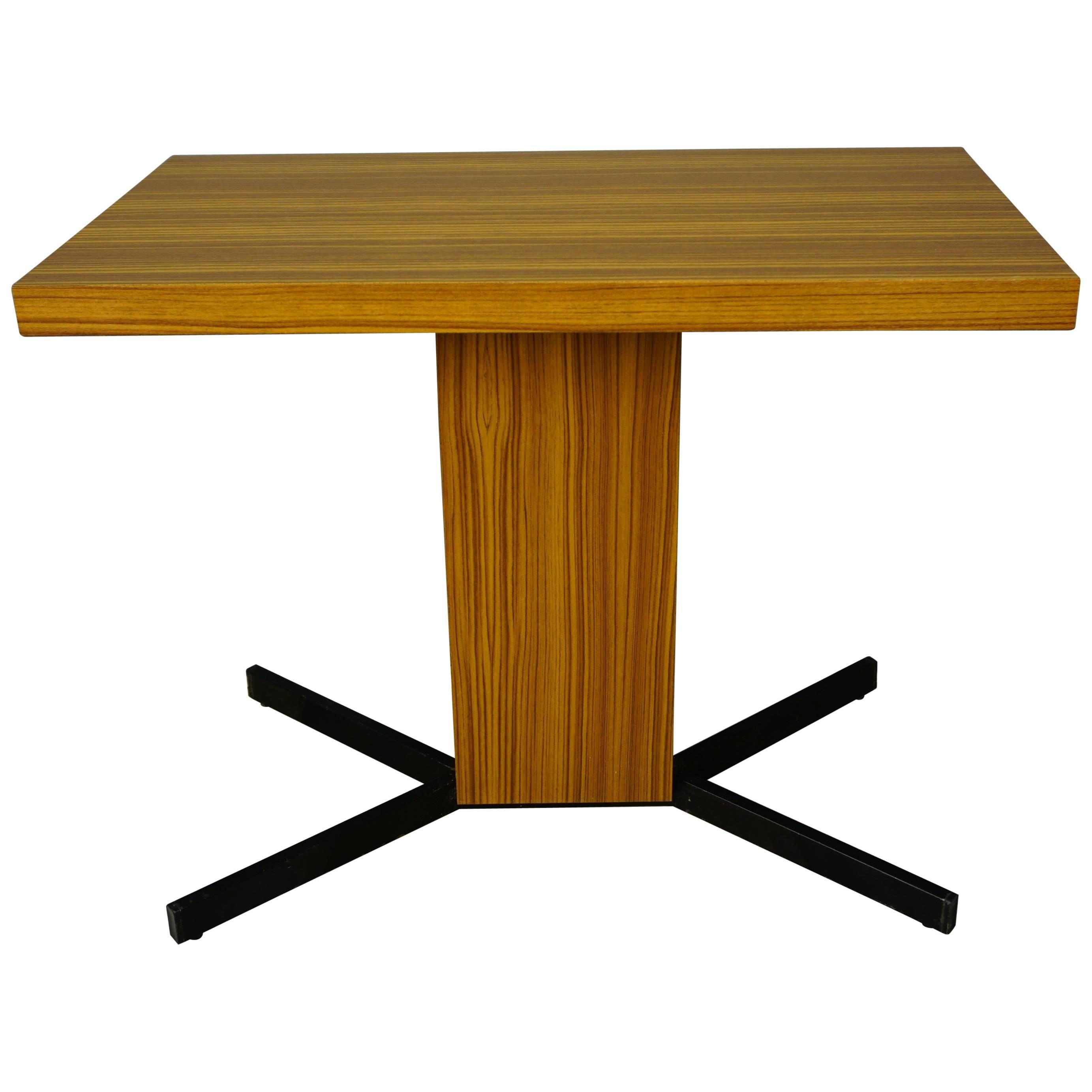 French Design by Pierre Guariche Swivel Table, TV Model for Meurop For Sale