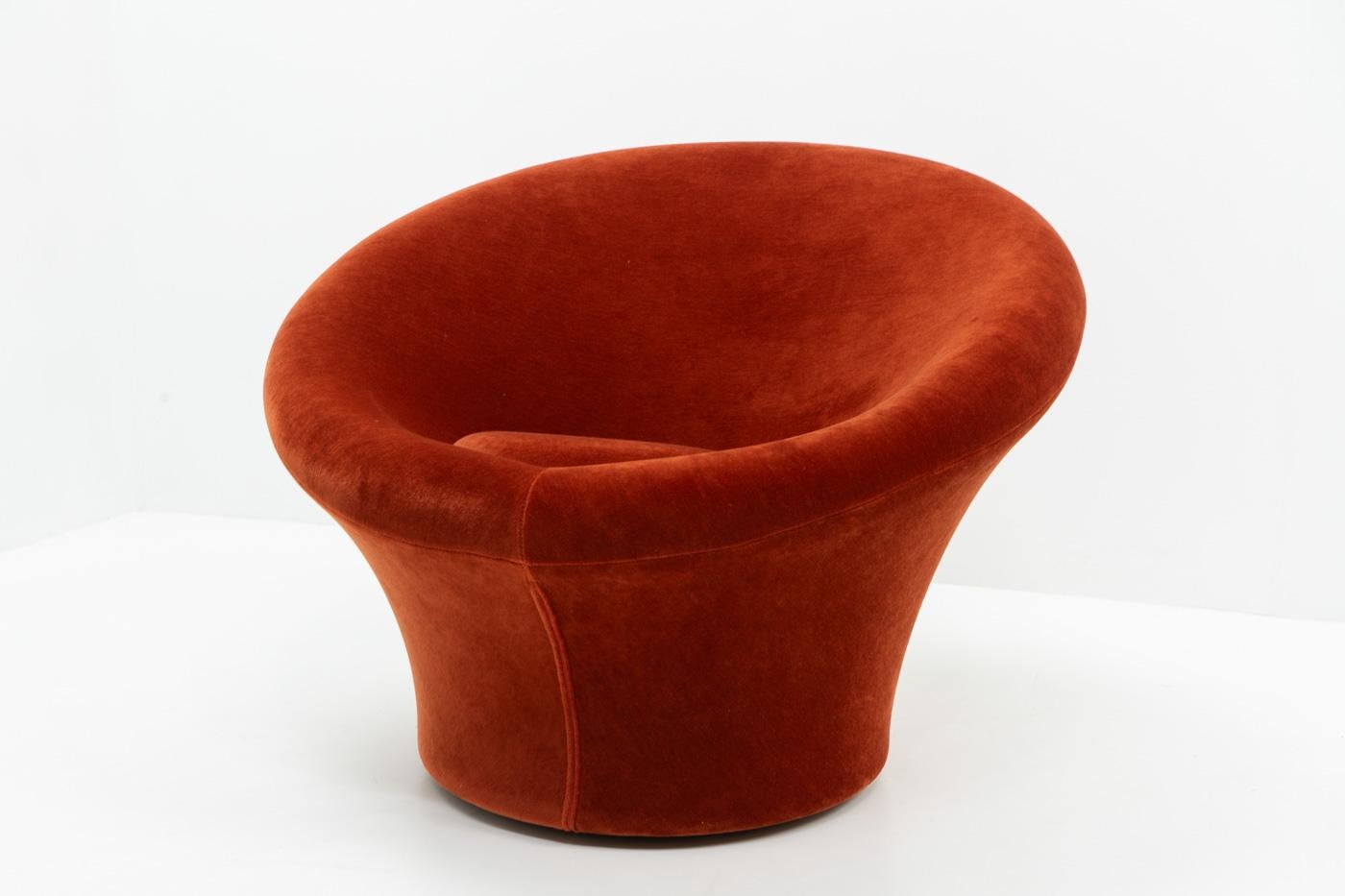 Dutch French Design Classic Pierre Paulin for Artifort Mushroom Lounge Chair For Sale