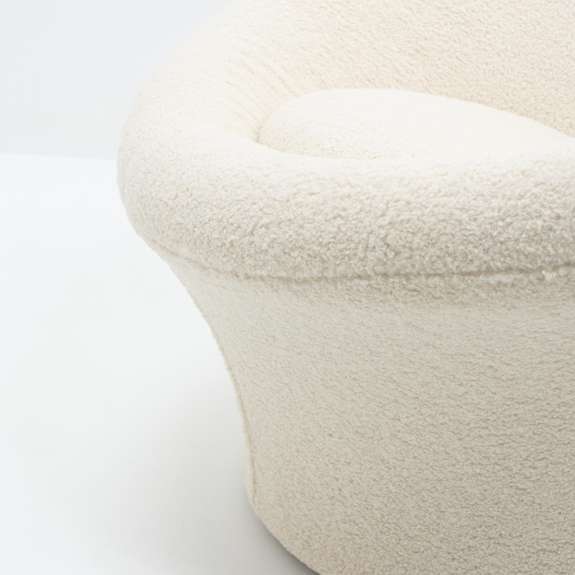 French Design Classic Pierre Paulin for Artifort Mushroom Lounge Chair Ottoman en vente 1