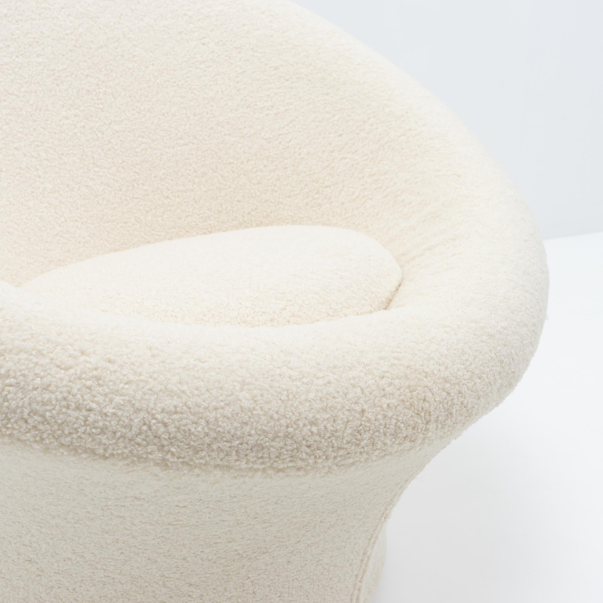 French Design Classic Pierre Paulin for Artifort Mushroom Lounge Chair Ottoman en vente 2