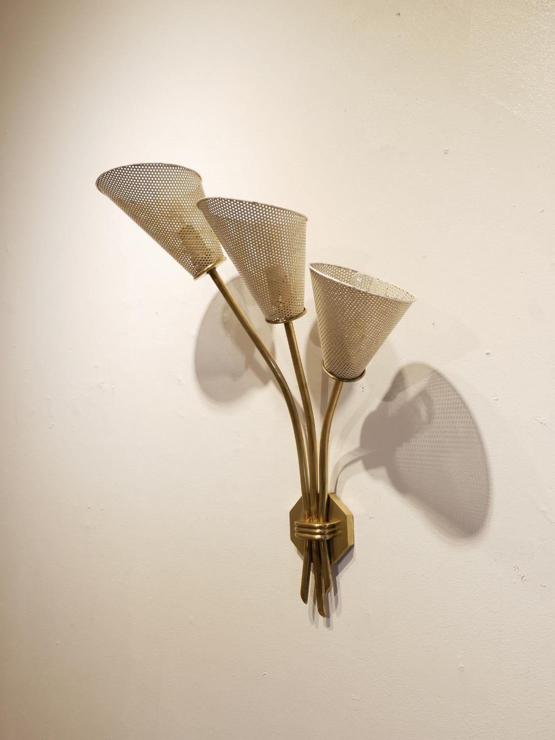 French Design Kobis & Lorens Perforated Metal 3-Stems Sconce In Good Condition For Sale In Brussels, Ixelles