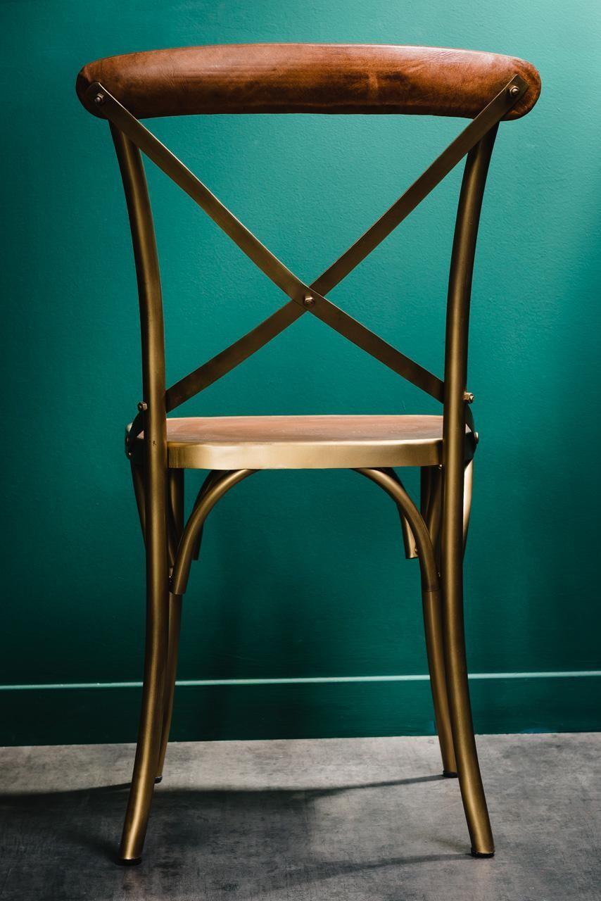 Stuhl im Bistro-Stil aus Metall und cognacfarbenem Leder im französischen Design (21. Jahrhundert und zeitgenössisch) im Angebot