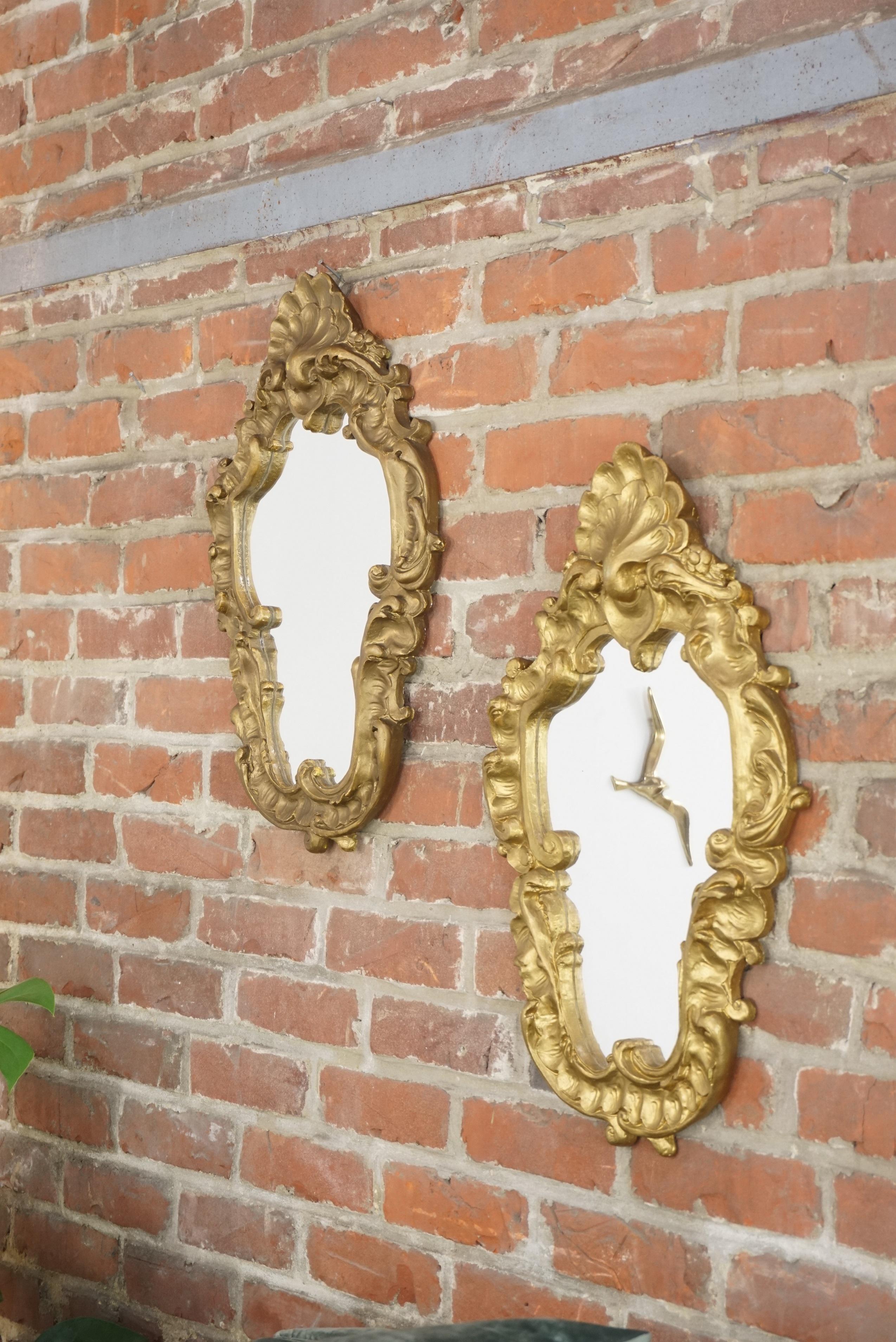 Rococo Paire de miroirs de design français de style rococo  en vente