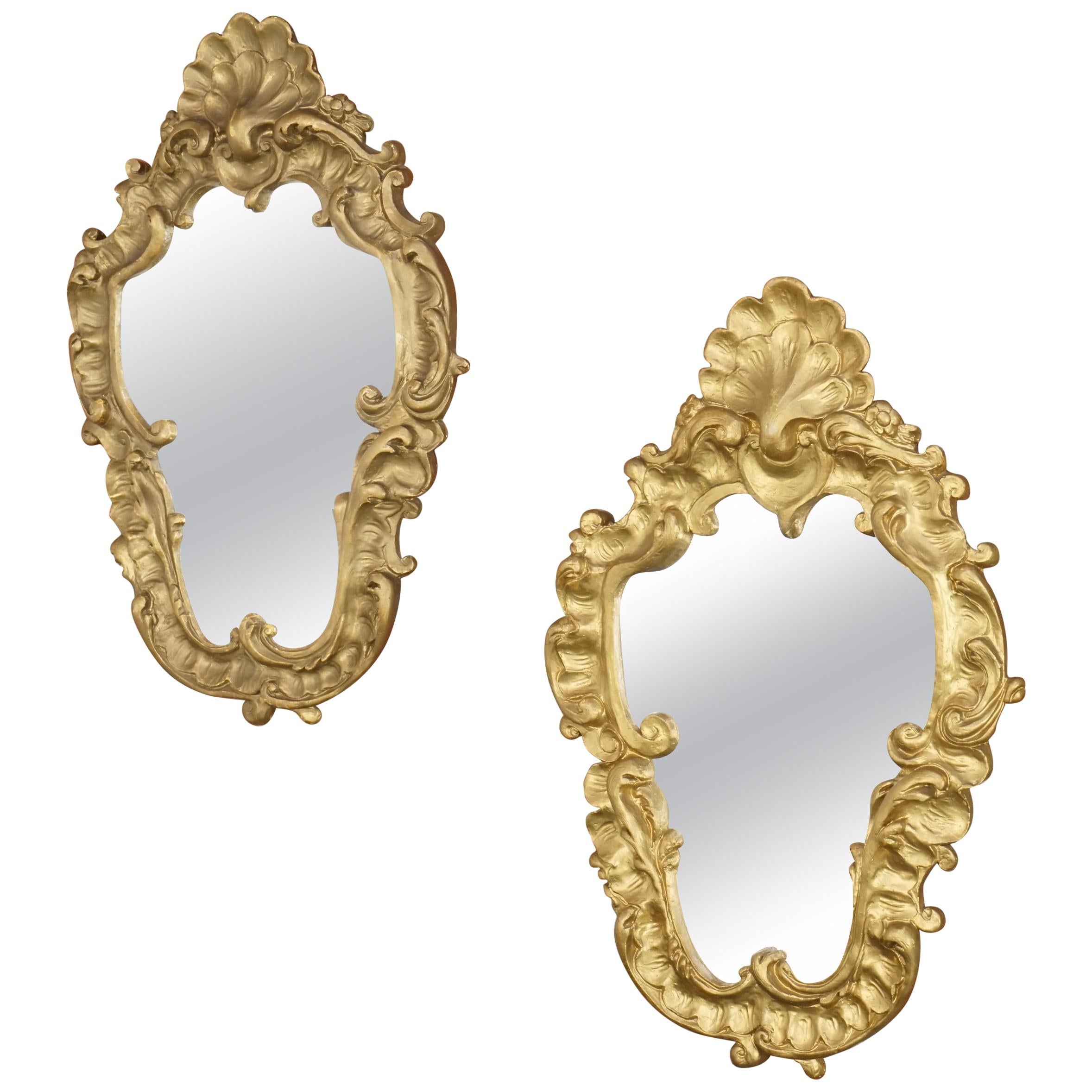 Paire de miroirs de design français de style rococo  en vente