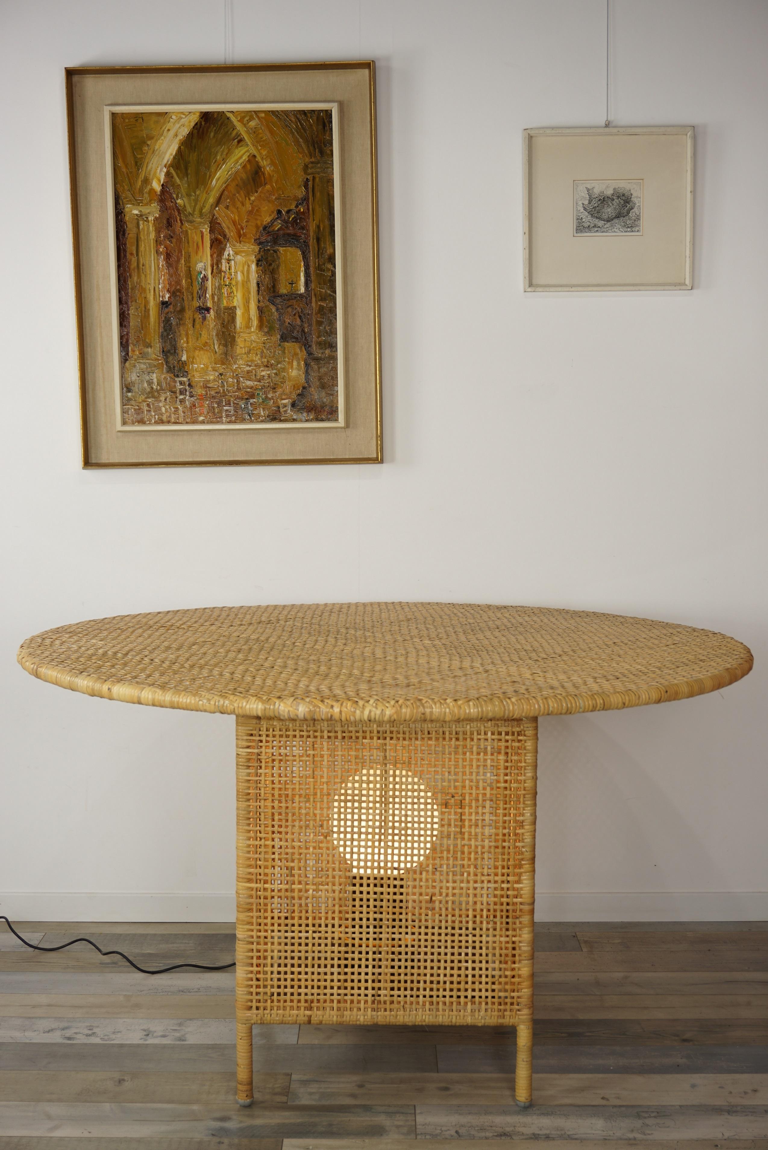 French Design Rattan Round Dining Table 6