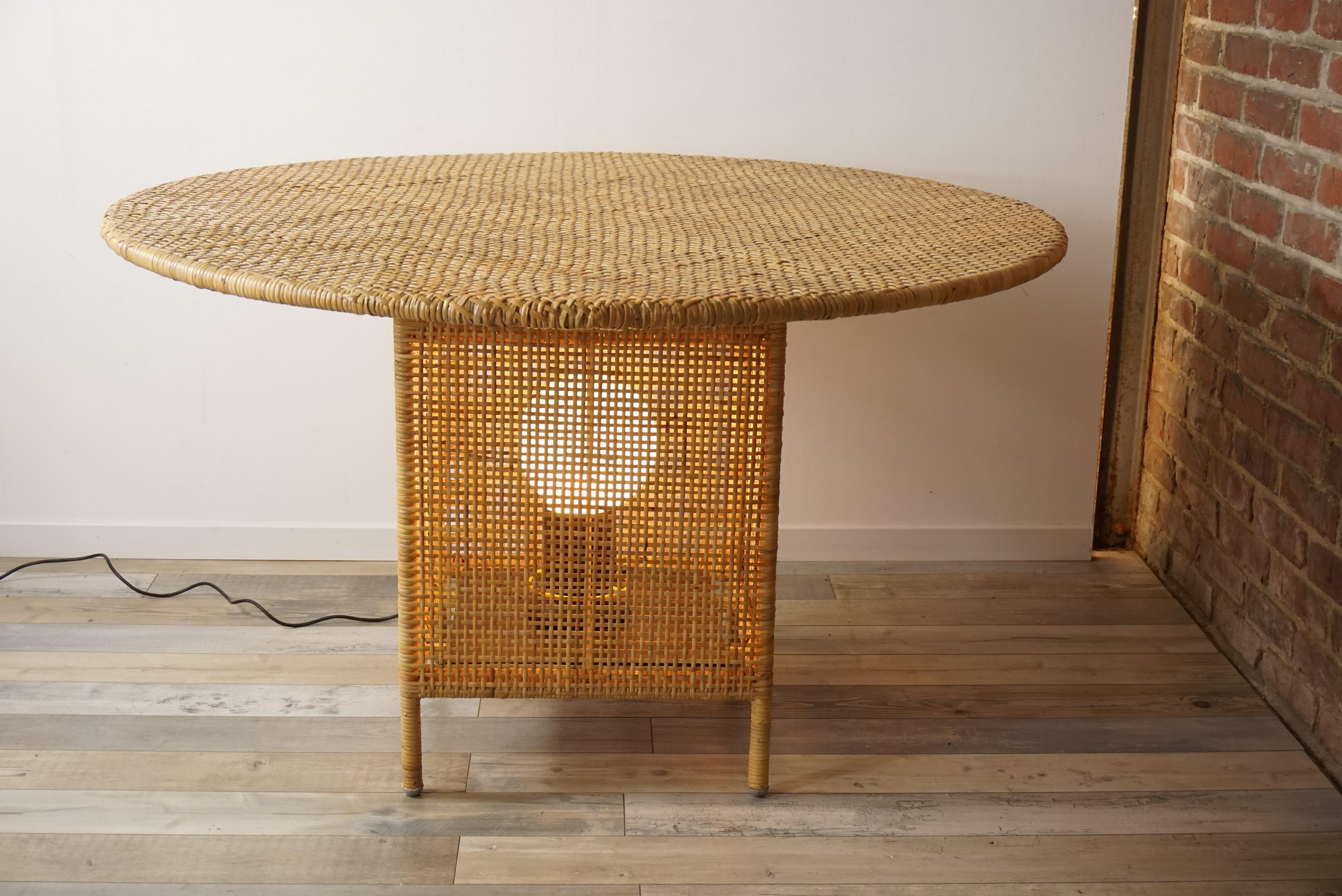 French Design Rattan Round Dining Table 9