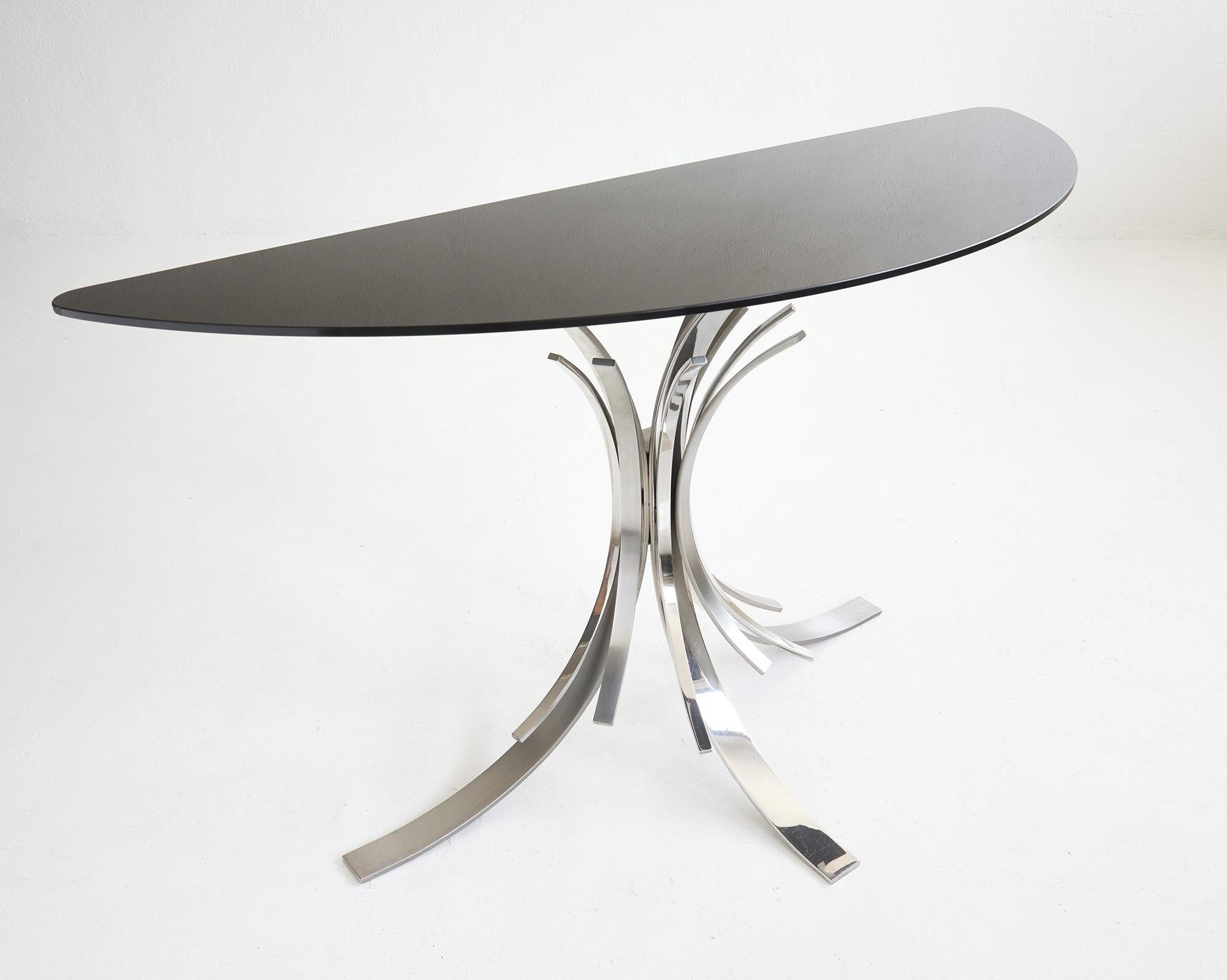 Polierte und gebürstete Metallkonsole „Gerbe“ von Maria Pergay, Frankreich um 1970 (Französisch) im Angebot