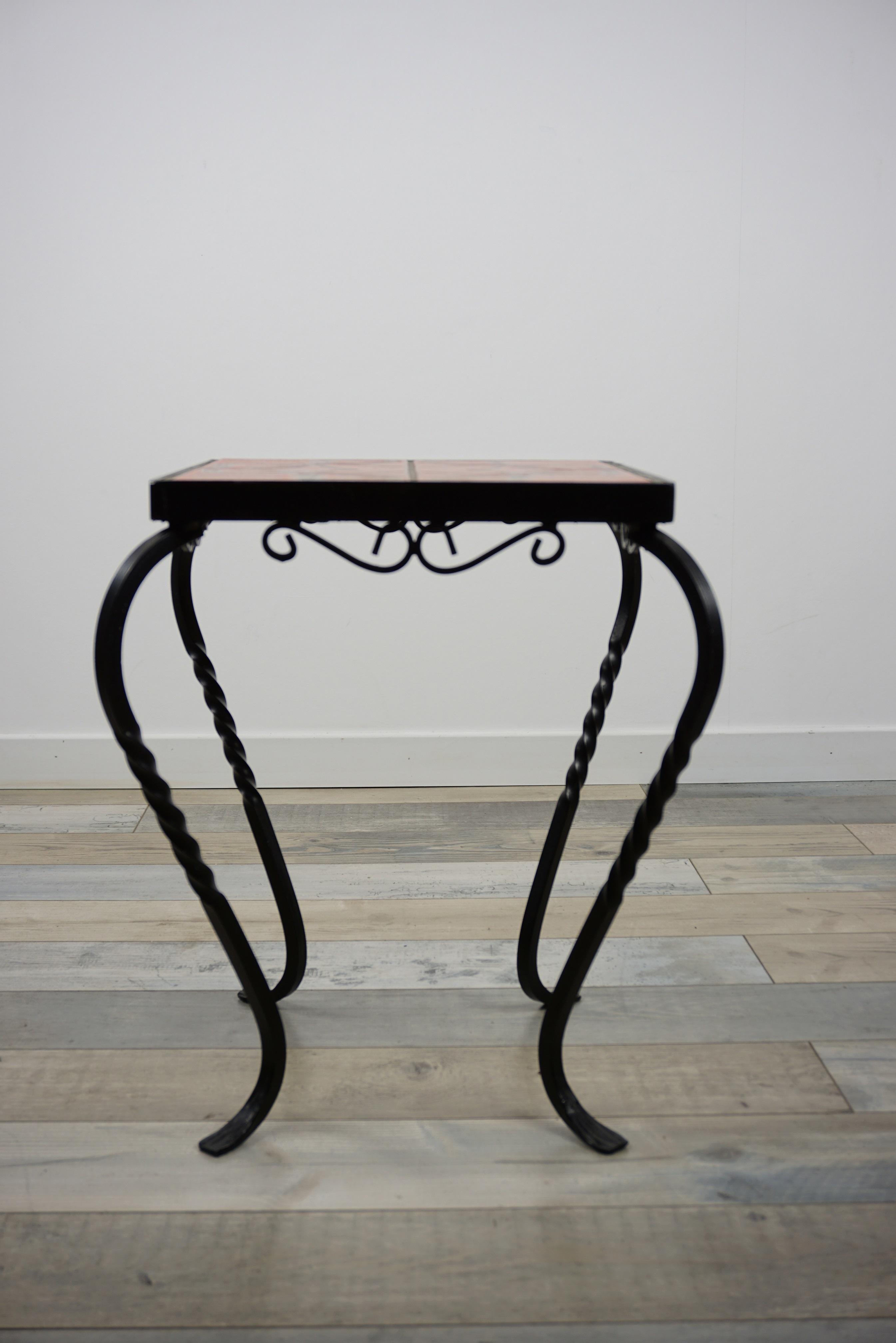 French Design Wrought Iron and Ceramic Side Table In Good Condition In Tourcoing, FR