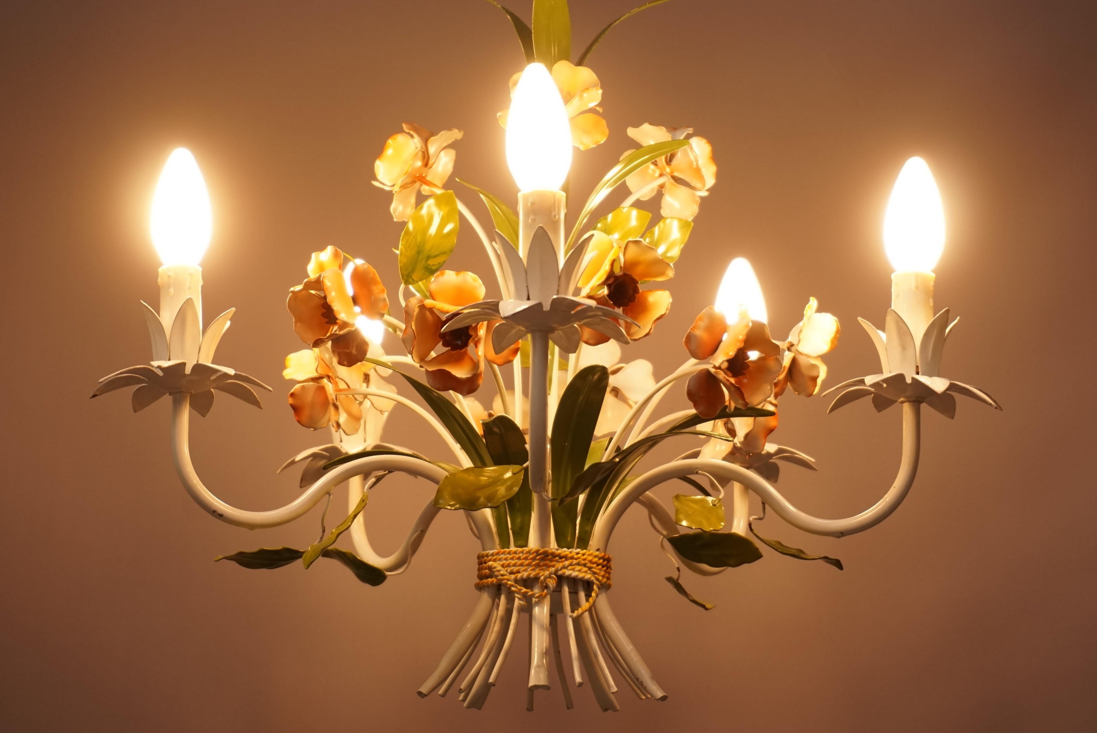 French Design Wrought Iron Flowers Chandelier 3