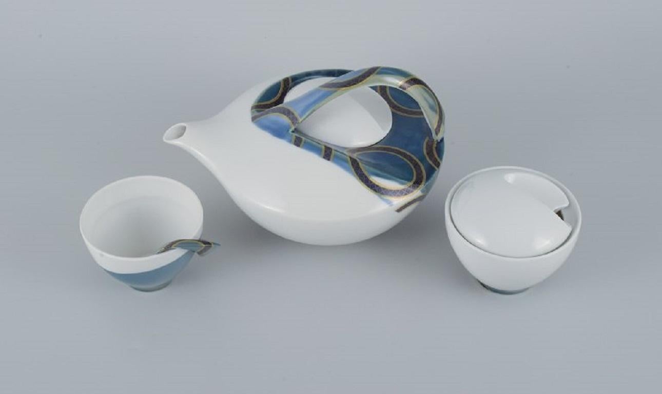 French designer, avant-garde style.
Unique egoist tea service in hand painted porcelain consisting of a teapot, sugar bowl and teacup.
1980s.
In perfect condition.
Indistinct artist signature.
Dimensions teapot: W 24.0 x H 16.0 cm. (with