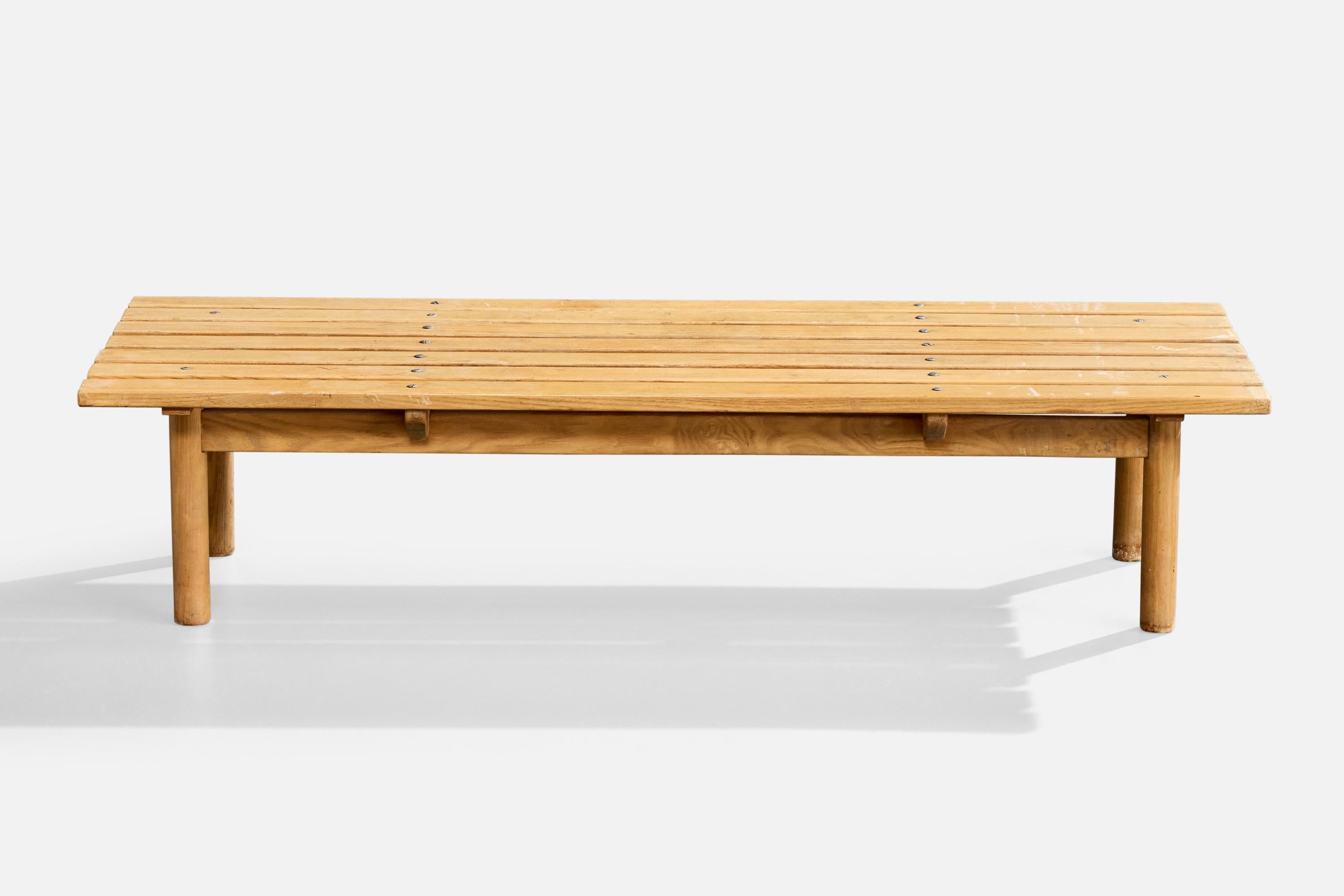 Mid-Century Modern Banc de designer français, pin, France, années 1970 en vente
