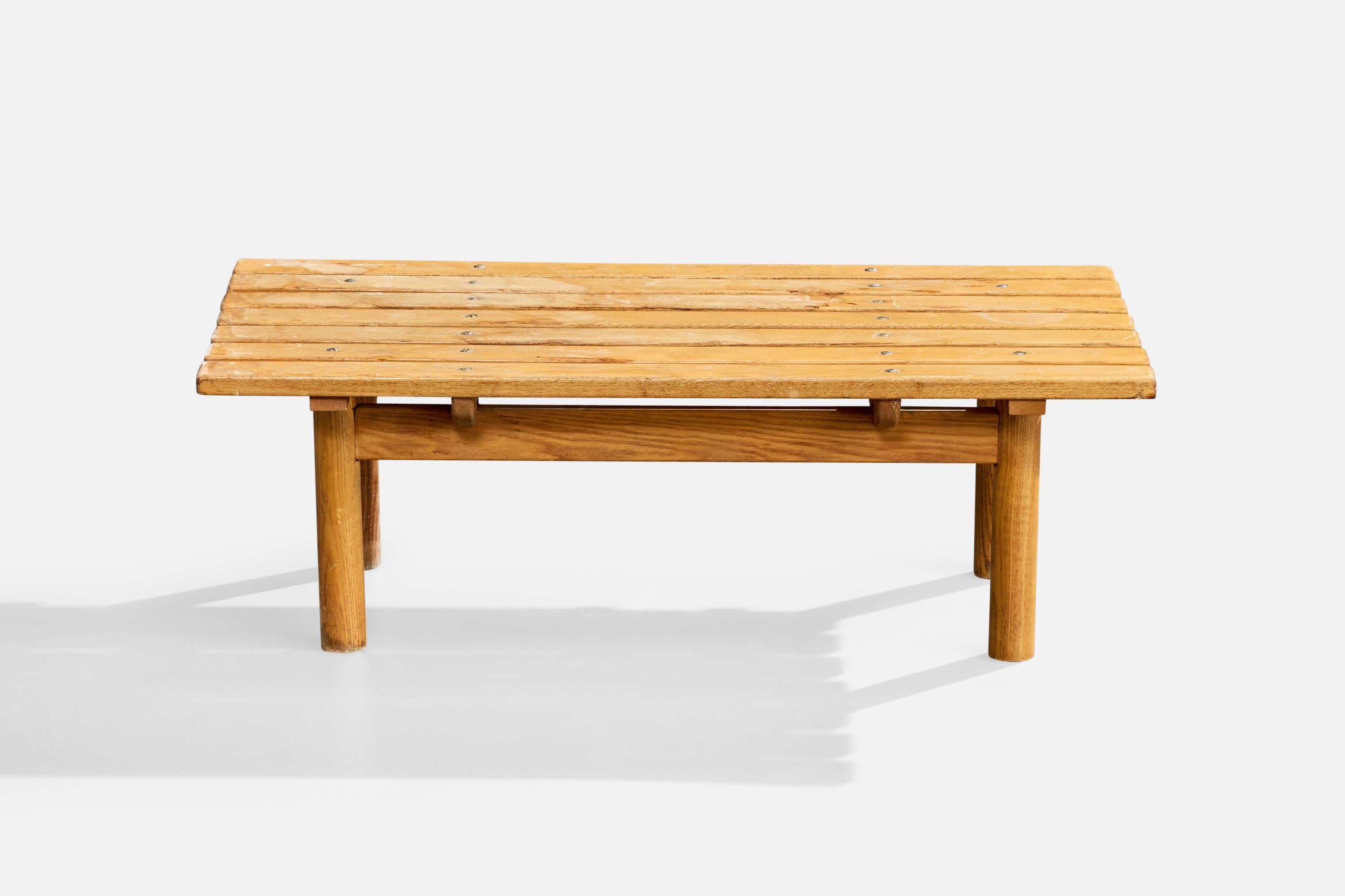 Mid-Century Modern Banc de designer français, pin, France, années 1970 en vente